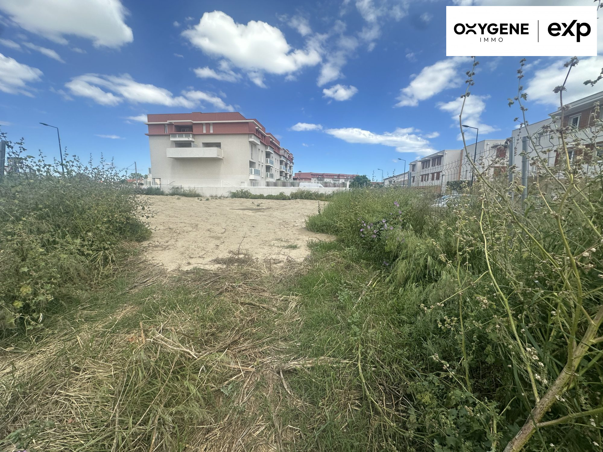 Terrain dans Bompas