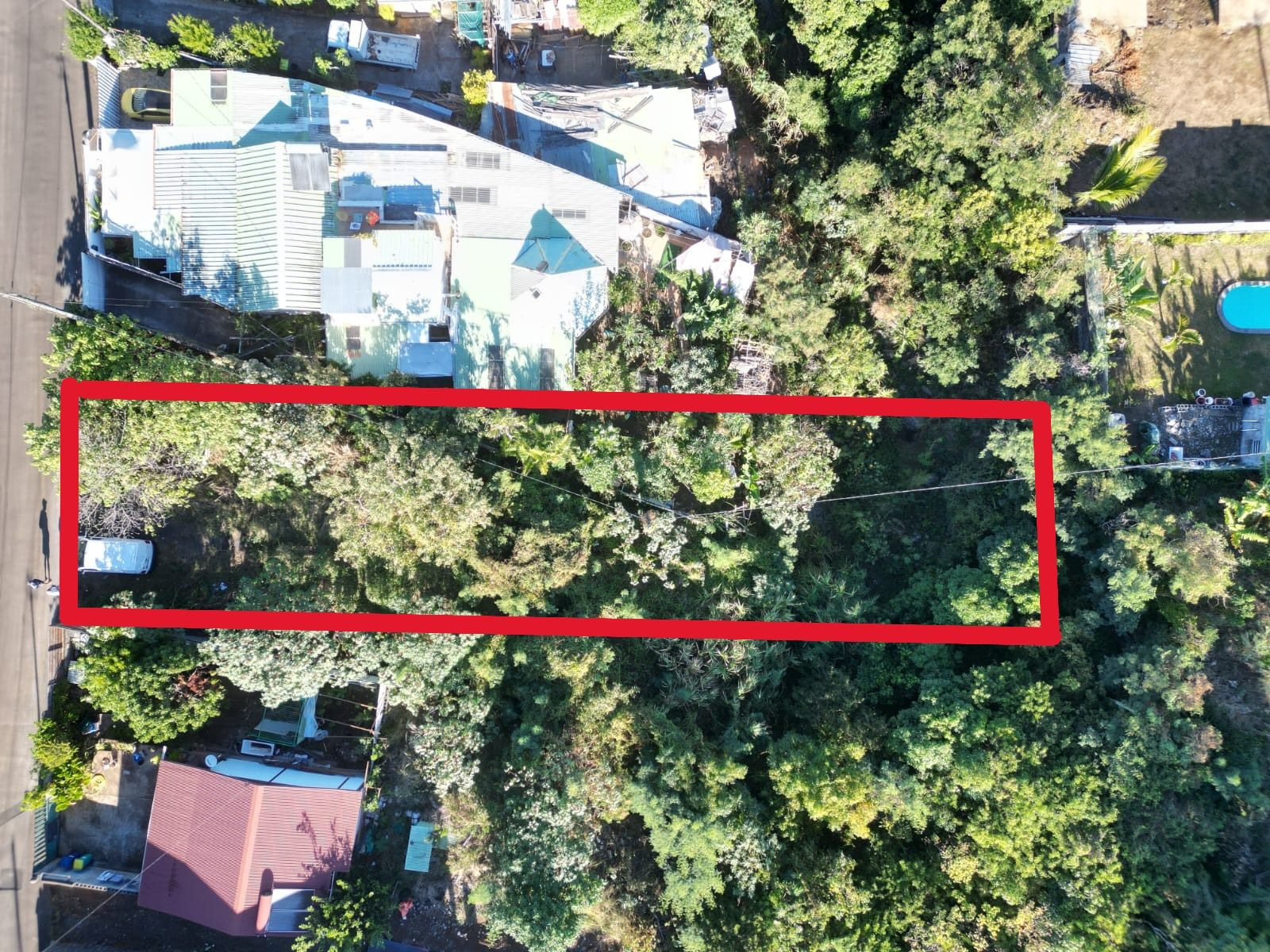 🌟 [OPPORTUNITÉ RARE] Beau terrain plat d'environ 930 m² à Piton Saint-Leu – Idéal Particuliers & Investisseurs 🌟