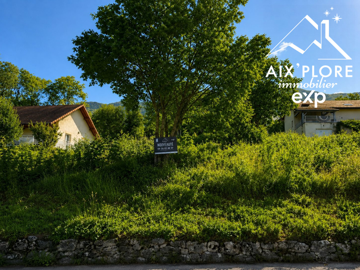 Terrain constructible de 1 320 m² avec vue imprenable sur la Chautagne