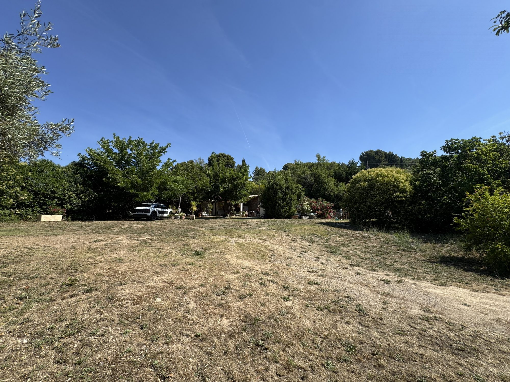 Terrain for sale in Le Beausset