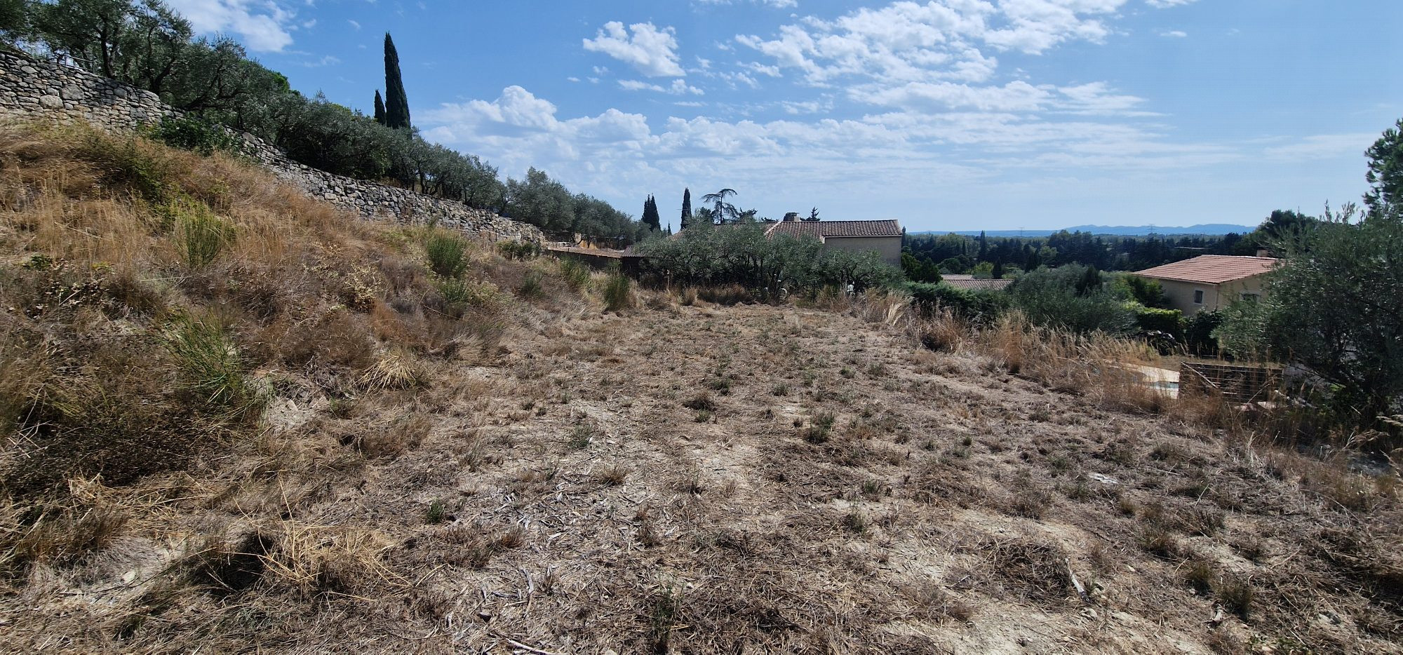 Terrain for sale in Caumont-sur-Durance