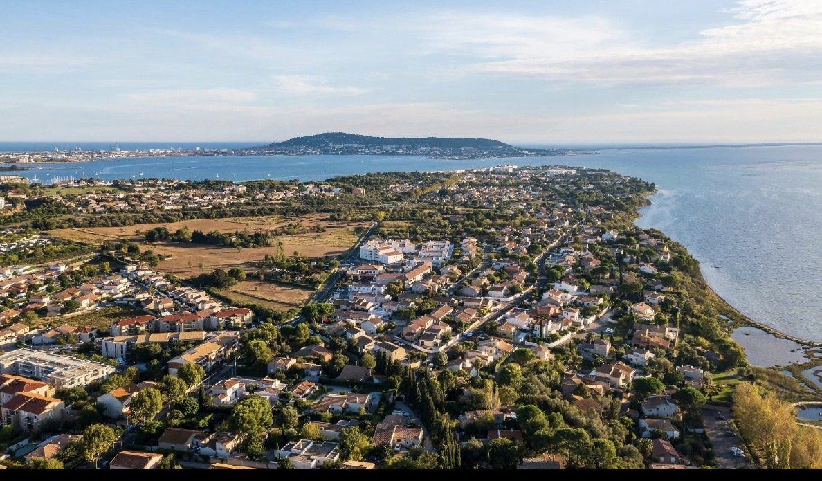 Buildable for sale in Balaruc-les-Bains