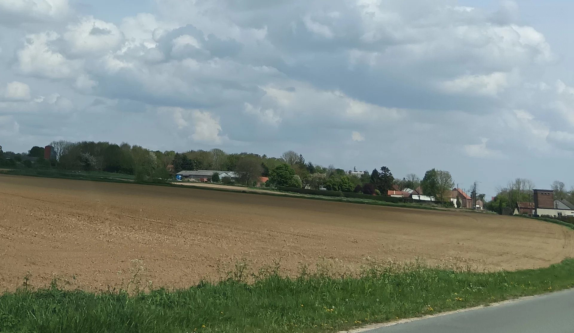 Terrain constructible à vendre à Havrincourt · 26 800 €