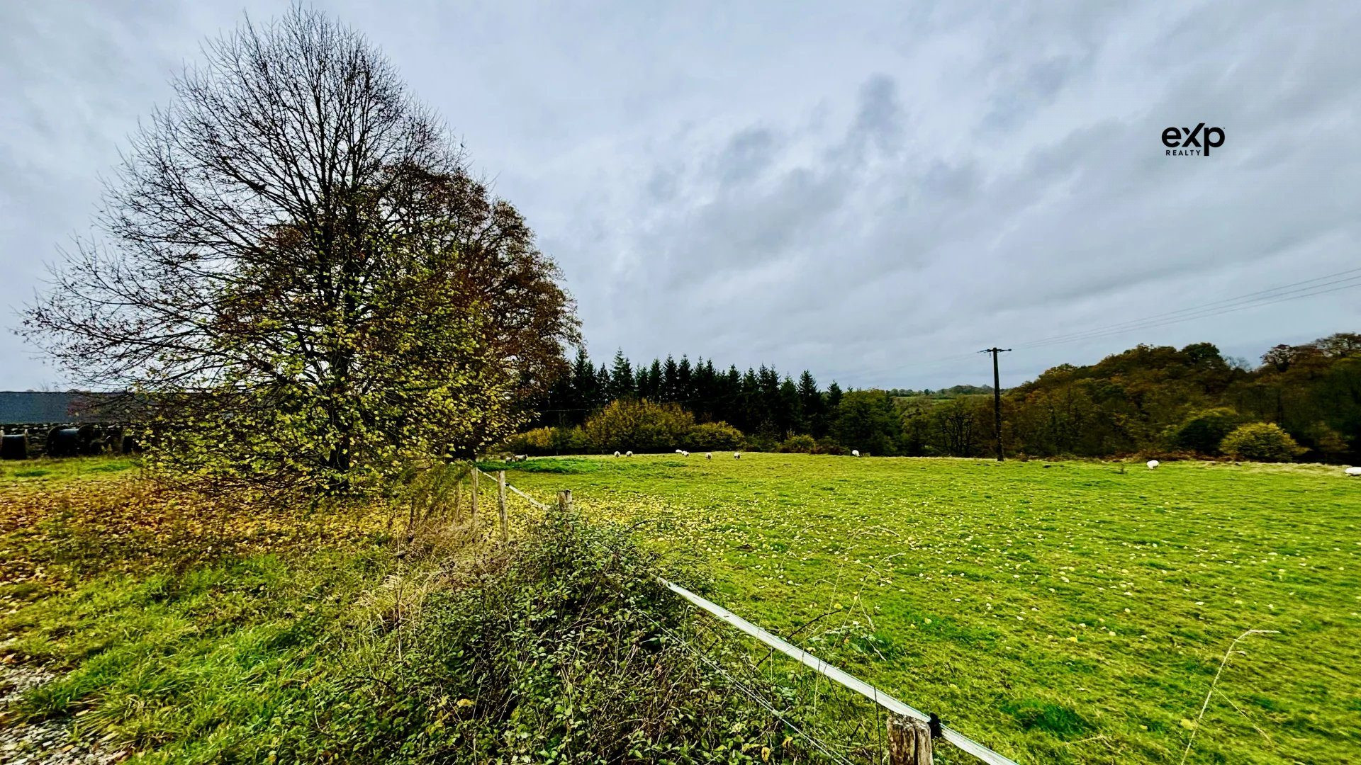 Terrain à vendre à Saint-Fraimbault-de-Prières
