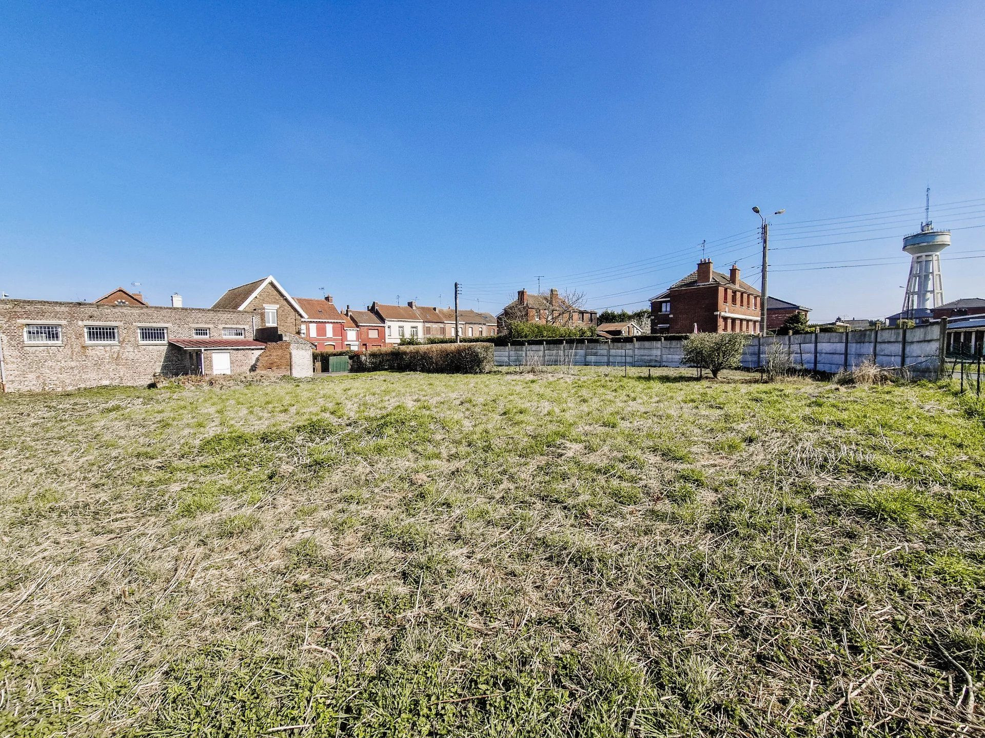 Terrain constructible 550m² dans un secteur idéal · à Lourches · 50 000 €