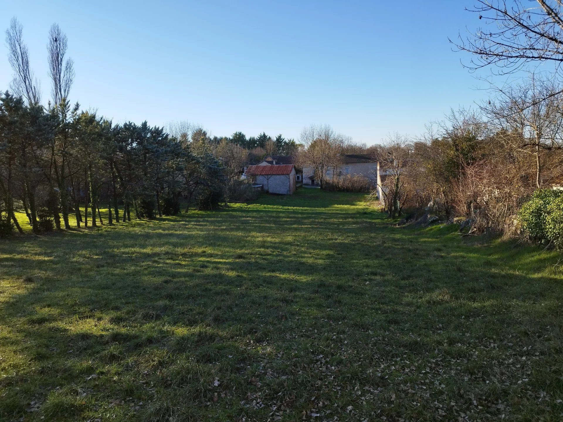 Terrain constructible à Lhospitalet, 15 min de Cahors