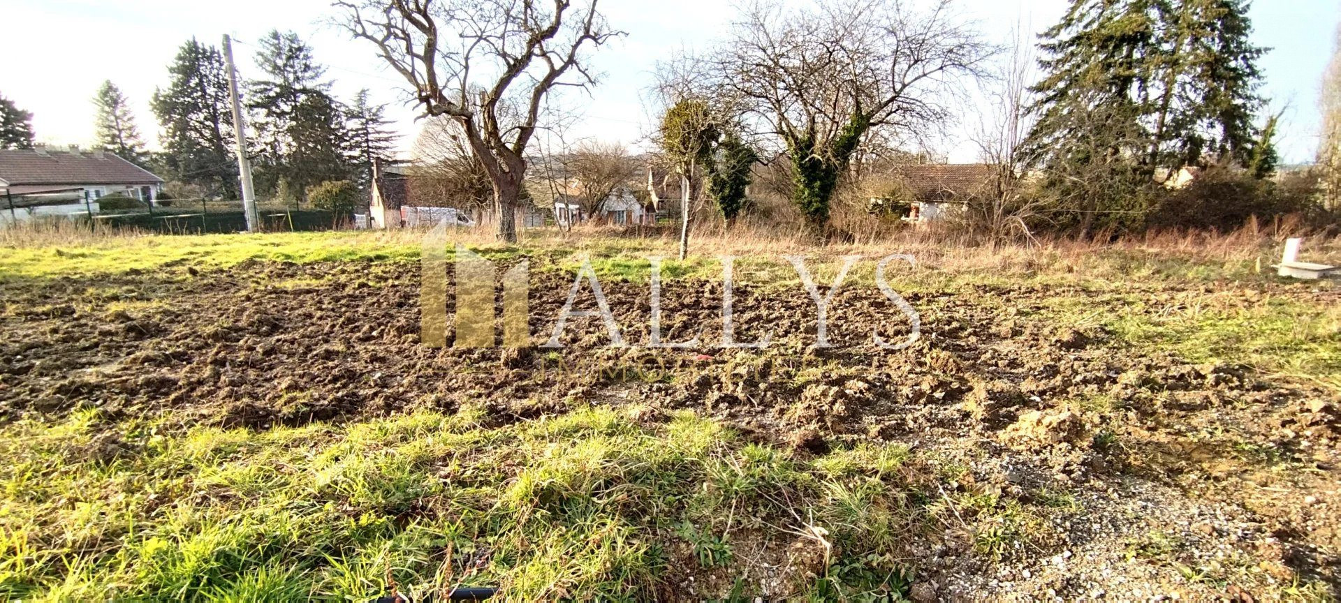 Terrain à bâtir 783m² · à Trie-Château · 100 960 €