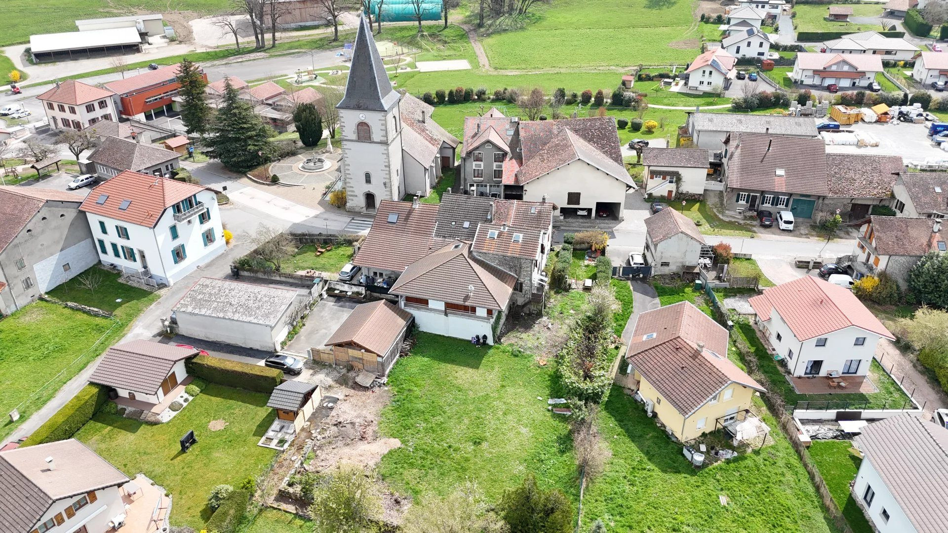 For sale – Buildable land of 643 m² in Fessy (74890) 3