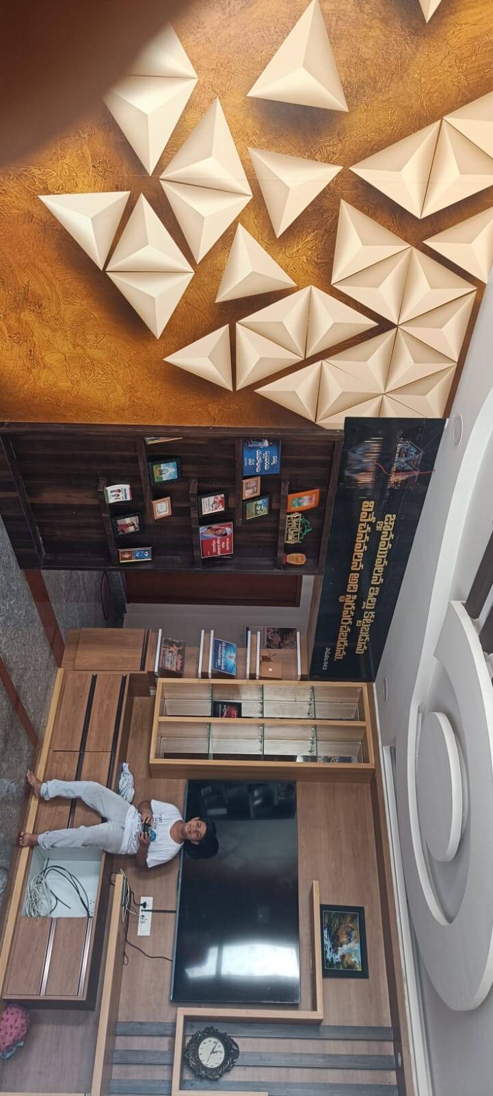  INDEPENDENT BUILDING