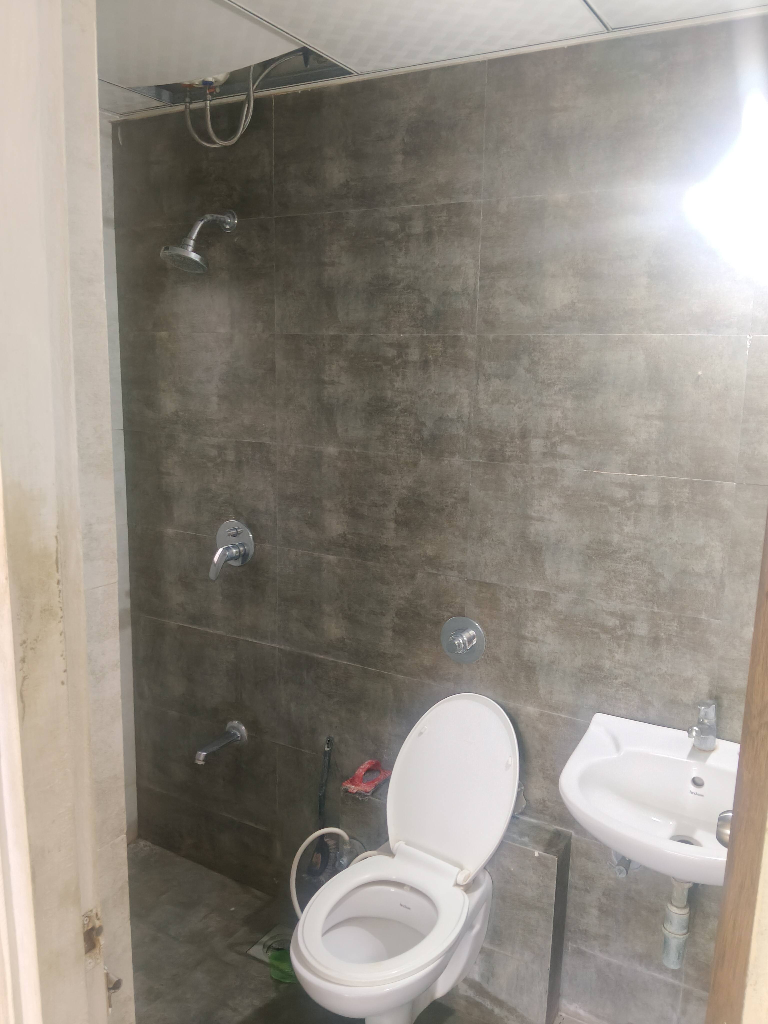 Residential for sale in ahmedabad, Besides Jaydeep Tower, Shreyas Flyover, 2G5W+XQ3, near Dharnidhar Cross Roads, Sarkhej, Yashkamal Society, Vasna, ahmedabad, India, Gujarat, 380007, 1250 ft²