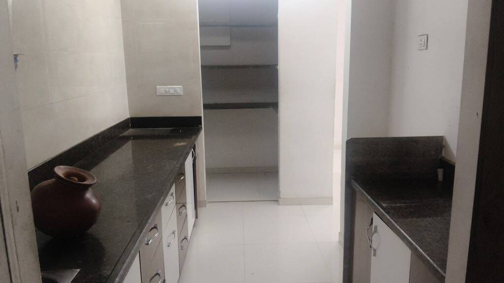 Residential for sale in ahmedabad, Besides Jaydeep Tower, Shreyas Flyover, 2G5W+XQ3, near Dharnidhar Cross Roads, Sarkhej, Yashkamal Society, Vasna, ahmedabad, India, Gujarat, 380007, 1250 ft²