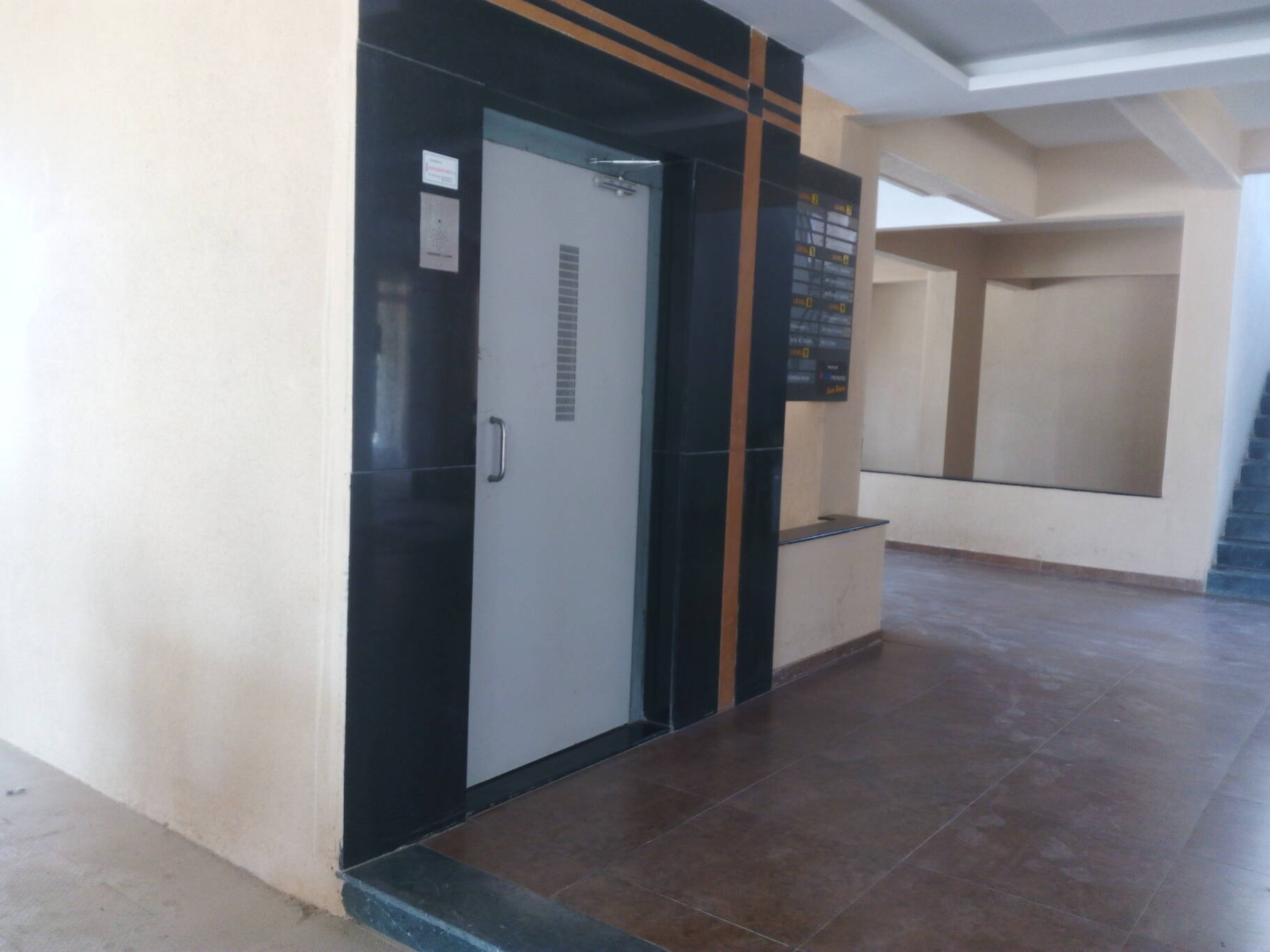 Residential for sale in New Delhi, Nehru Place, New Delhi, Delhi, India, Nehru Place, Nehru Place, New Delhi, India, Delhi, 110016, 800 ft²