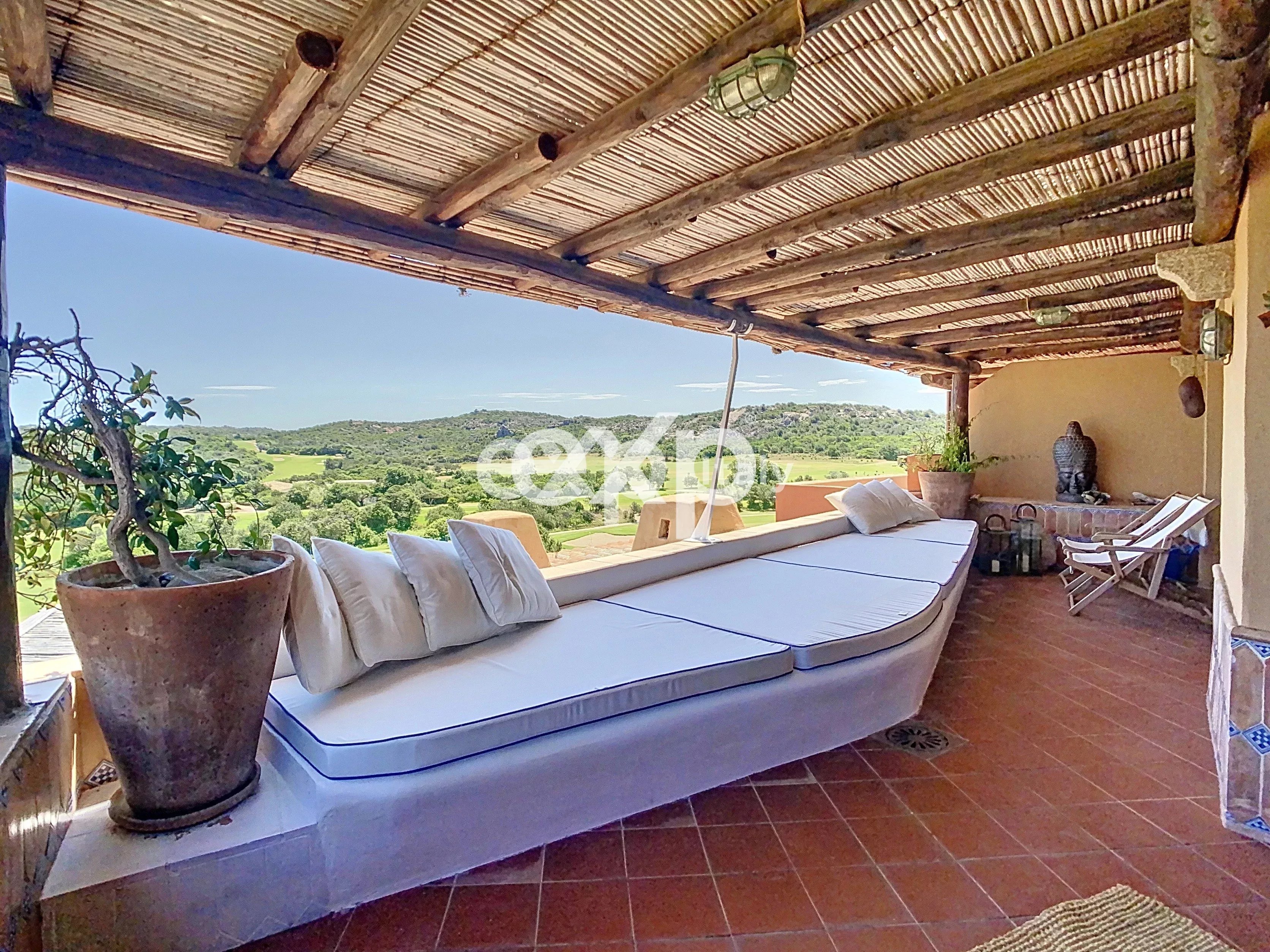 Affitto Disponibile solo 17-31 AGOSTO Appartamento due camere vista mare e golf  costa smeralda