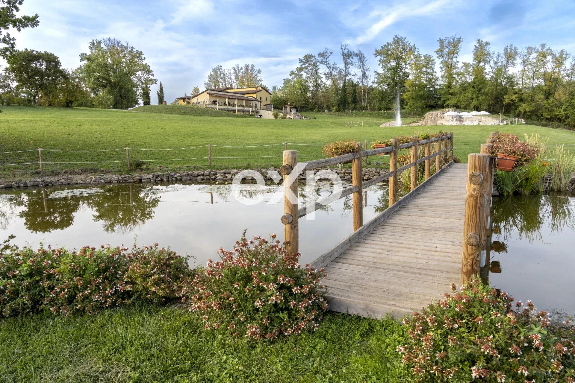 MUGELLO/Vicchio, Firenze: VILLA DI LUSSO E AGRITURISMO CON PISCINA E LAGO PRIVATO