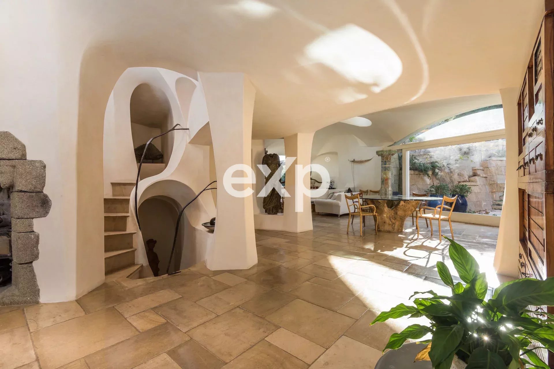 Villa con piscina e vista mare in Porto Cervo vicino alla Marina