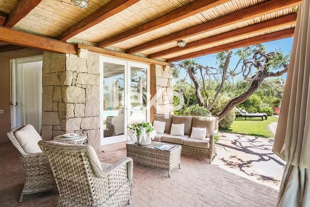 Villa con piscina e vista mare a Cala di Volpe -