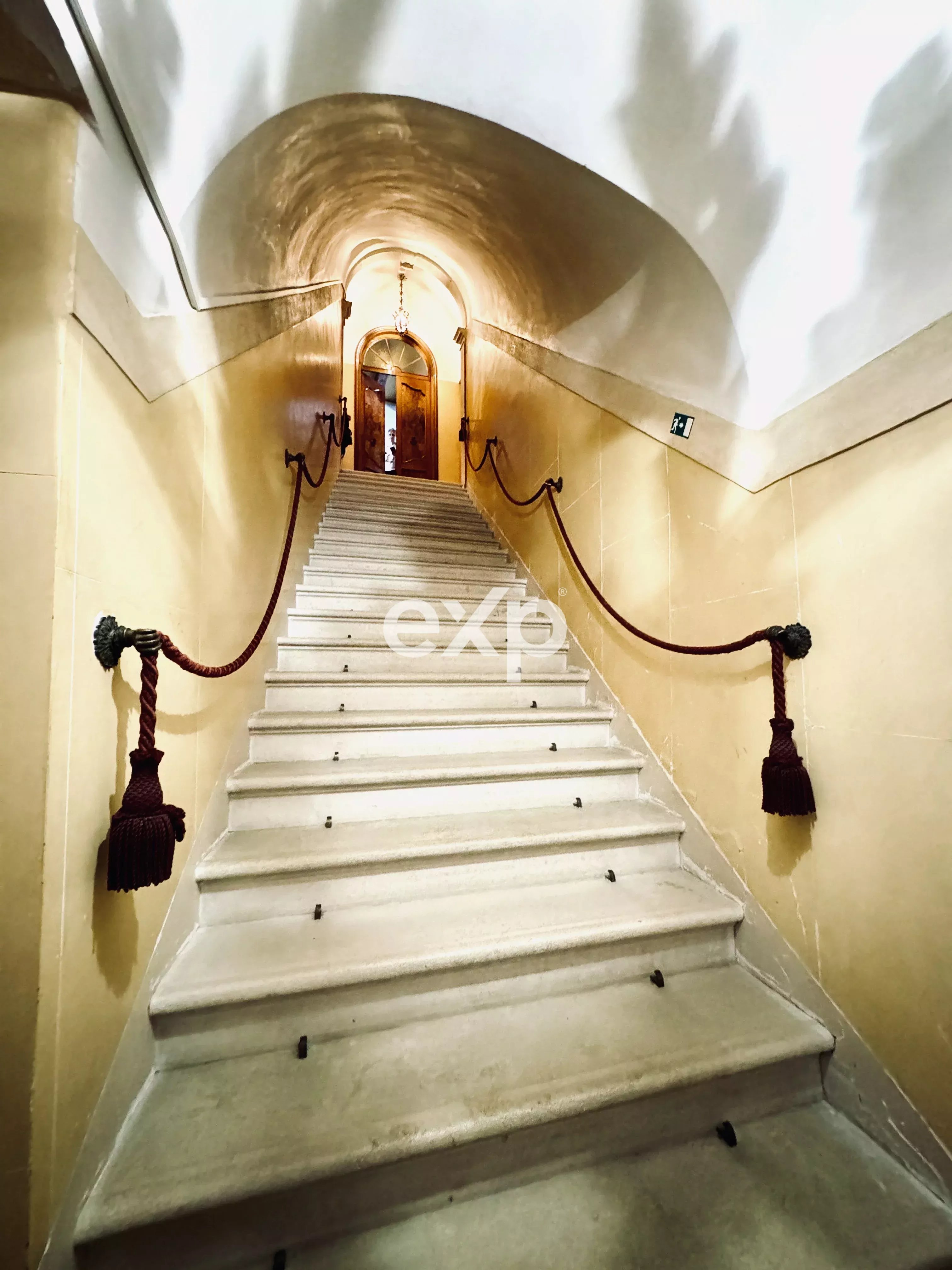 Venezia - duplex con altana in palazzo cinqucentesco