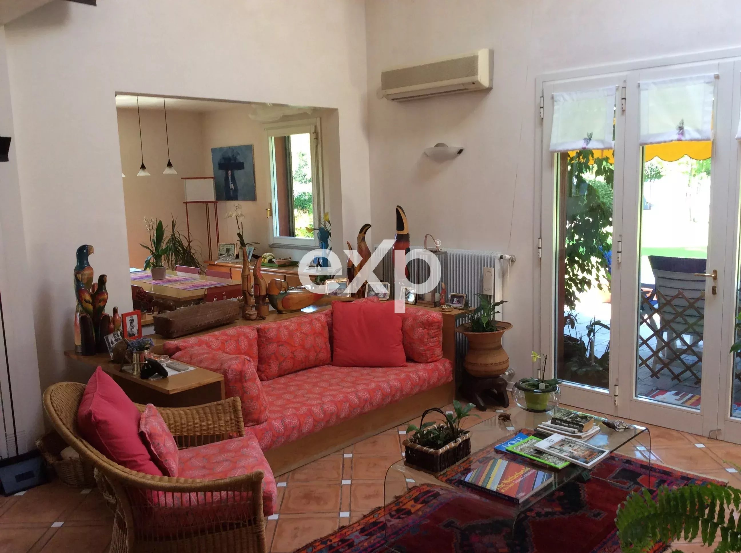 Villa con piscina 3 camere 3 bagni a Roveredo