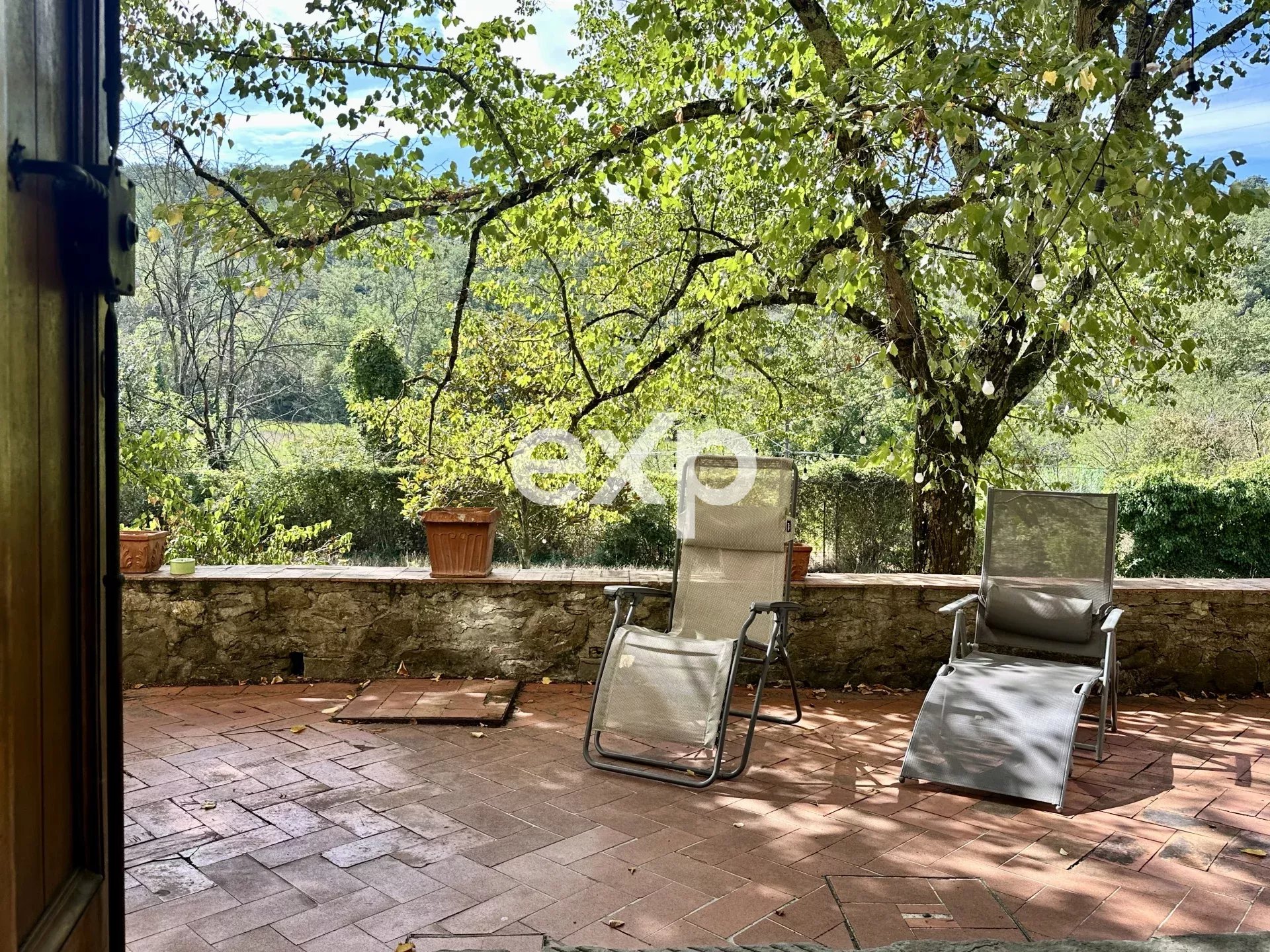 FIRENZE Colline: Porzione di Villa indipendente con Giardino esclusivo.