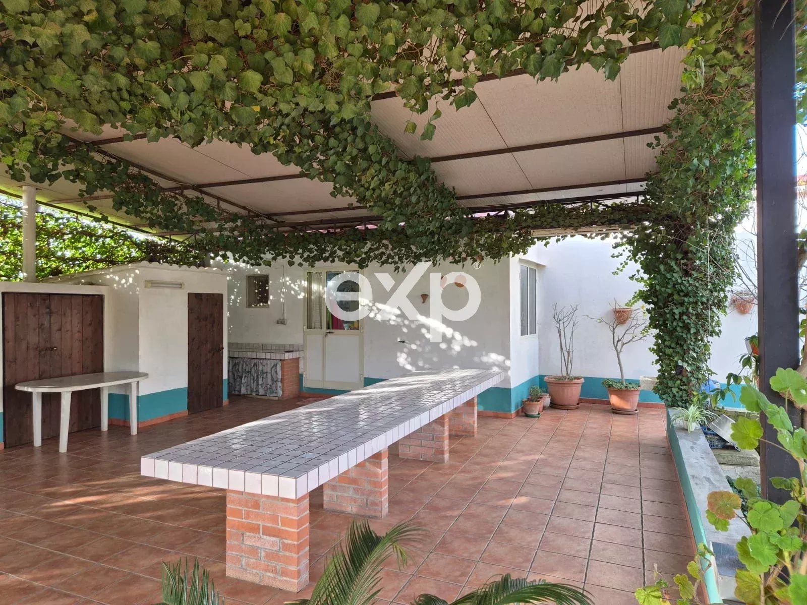 Casa nella campagna siciliana