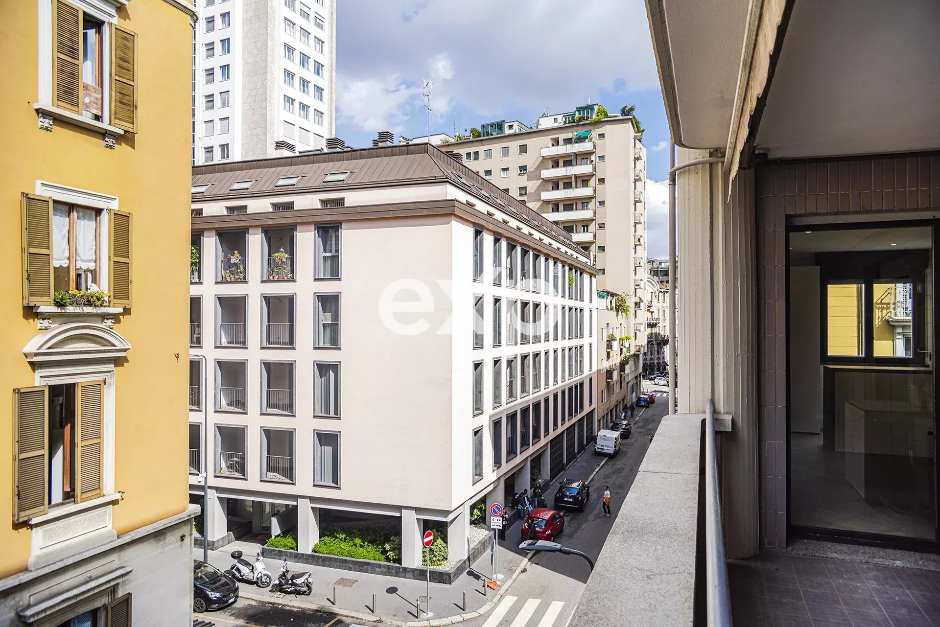 Trilocale di Prestigio con Terrazzo e Box Auto – Via Gustavo Fara 13, Milano