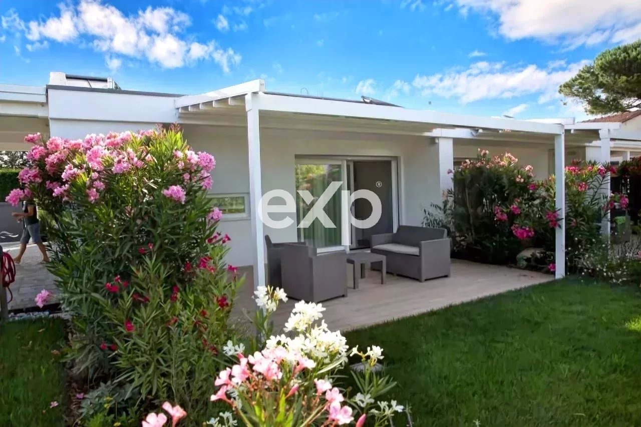 Cavallino-Treporti - residence di 4 appartamenti con giardino