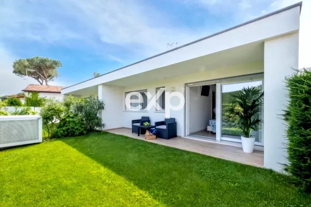 Cavallino-Treporti - residence di 4 appartamenti con giardino