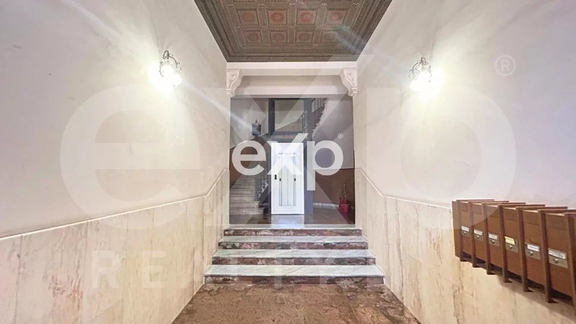Appartamento in palazzo storico in Via Centonze