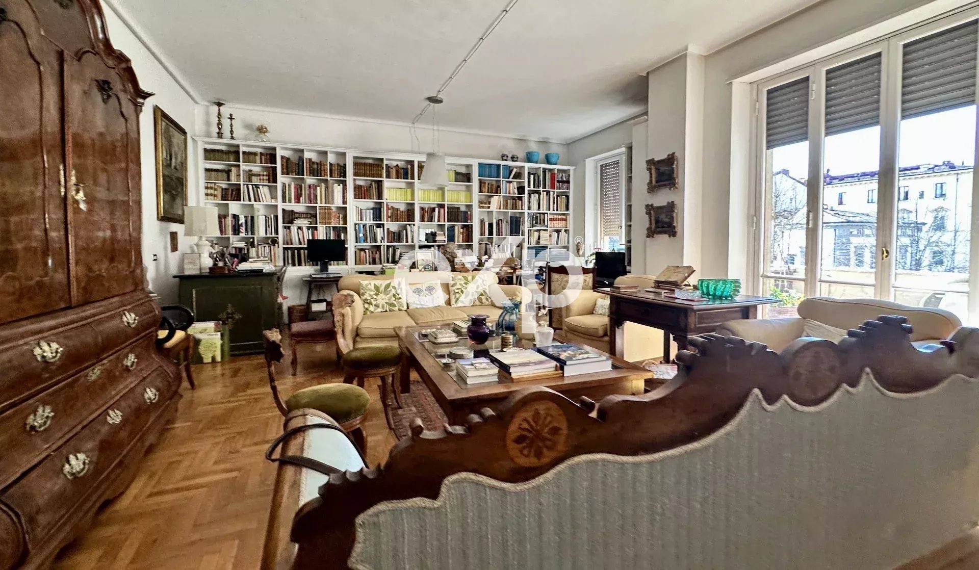 Firenze: Prestigioso Appartamento con Affacci sul Verde