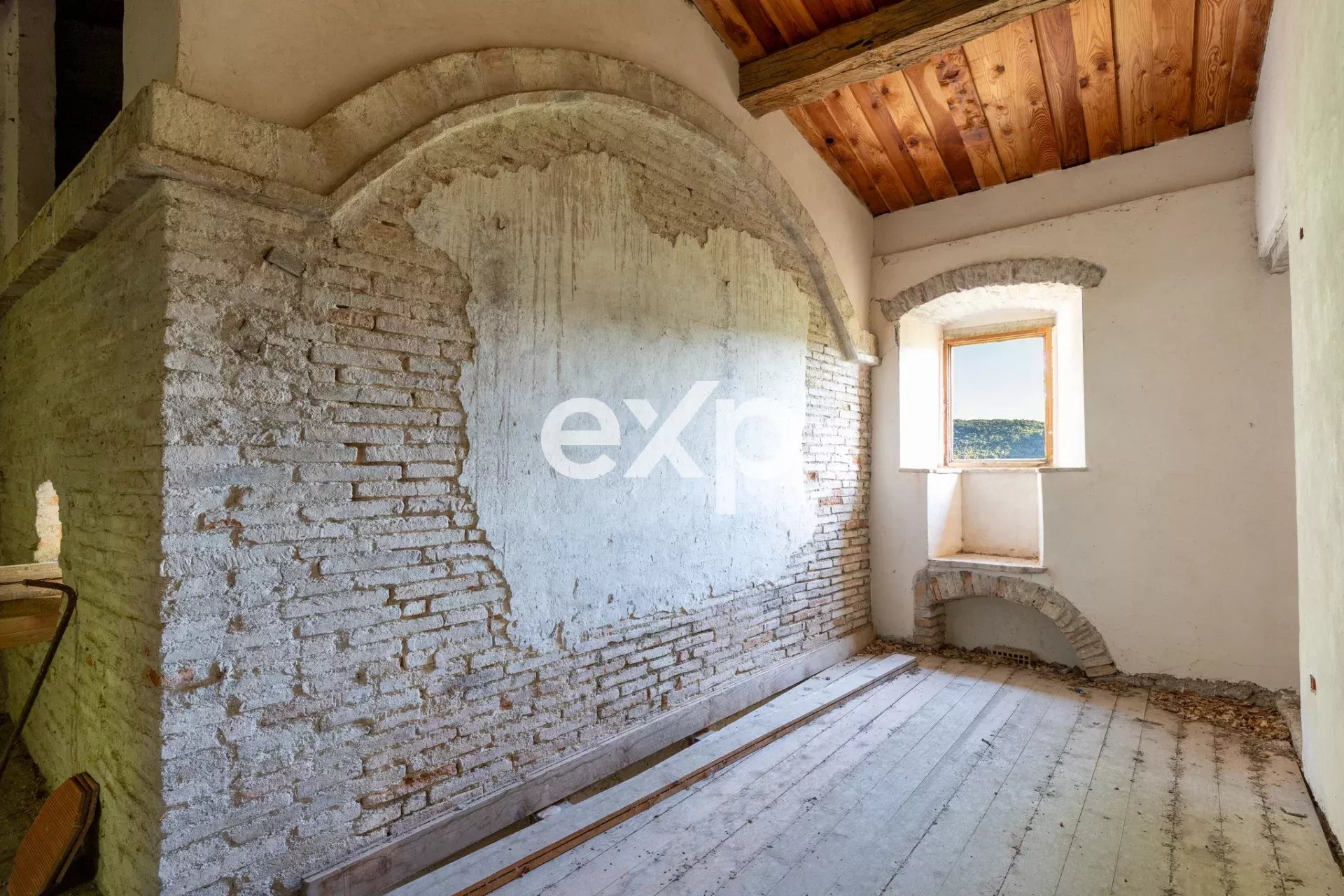LA PIEVE DI SAN VINCENZO: L’ANIMA DEL '500 E IL SOGNO DI CRISTALLO