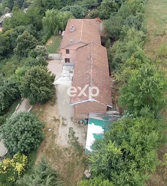Cascinale storico del Settecento con vista panoramica sulla città