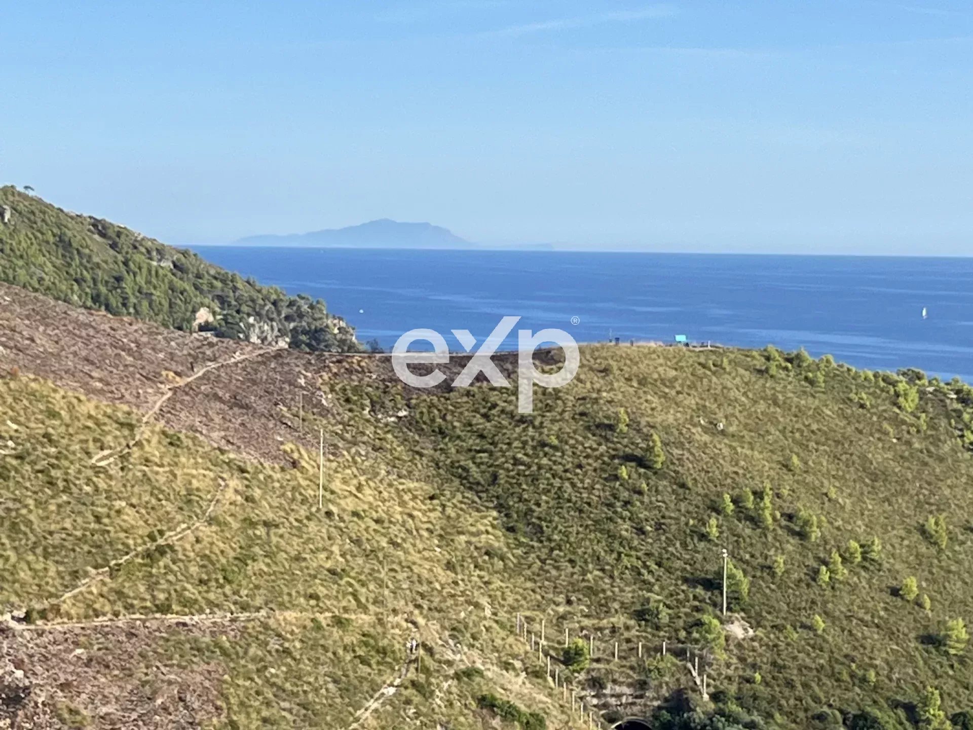 Sperlonga | 15 ettari vista mare – rara opportunità nel litorale laziale