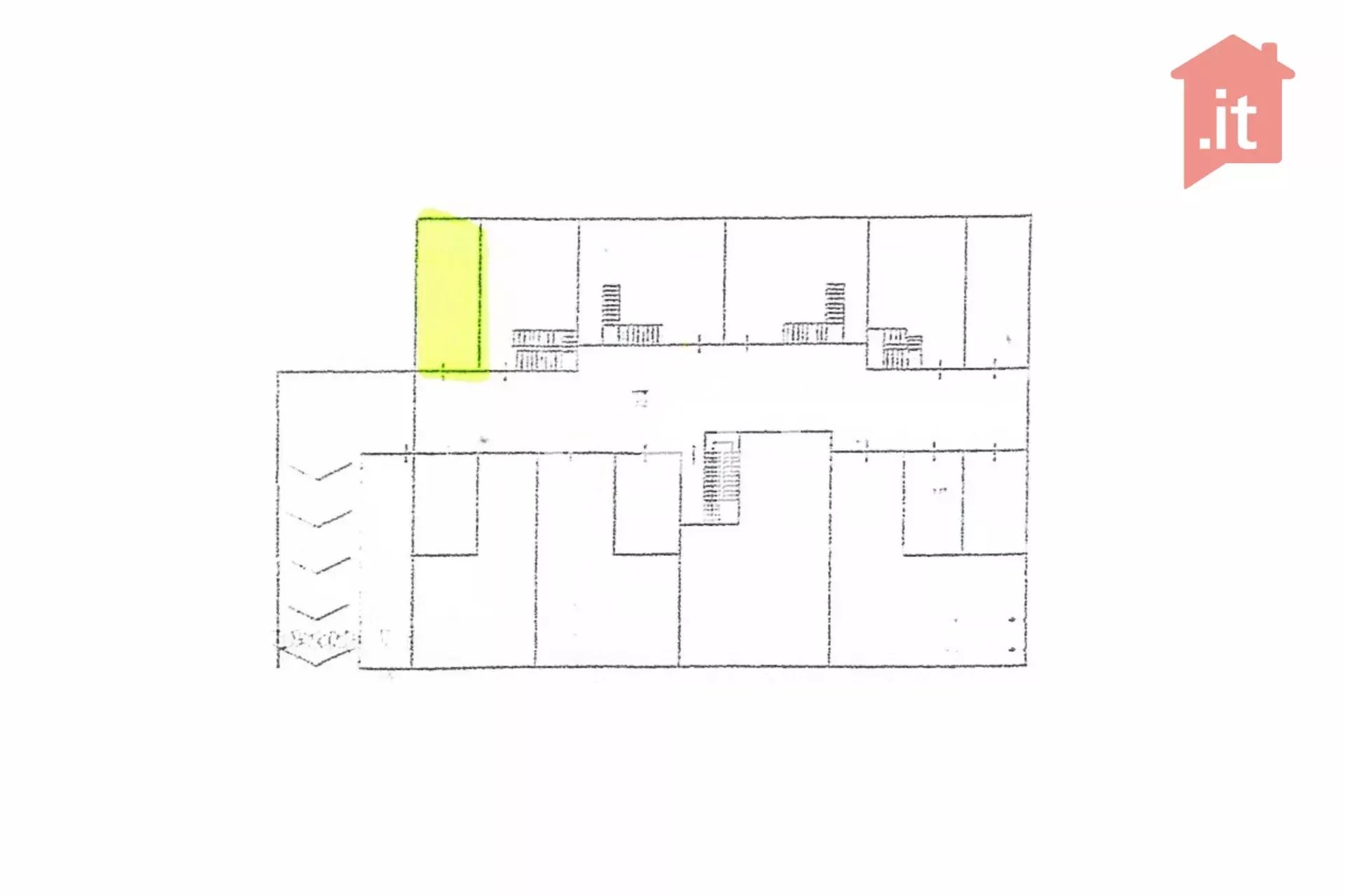 Garage in complesso residenziale di Via Incoronata