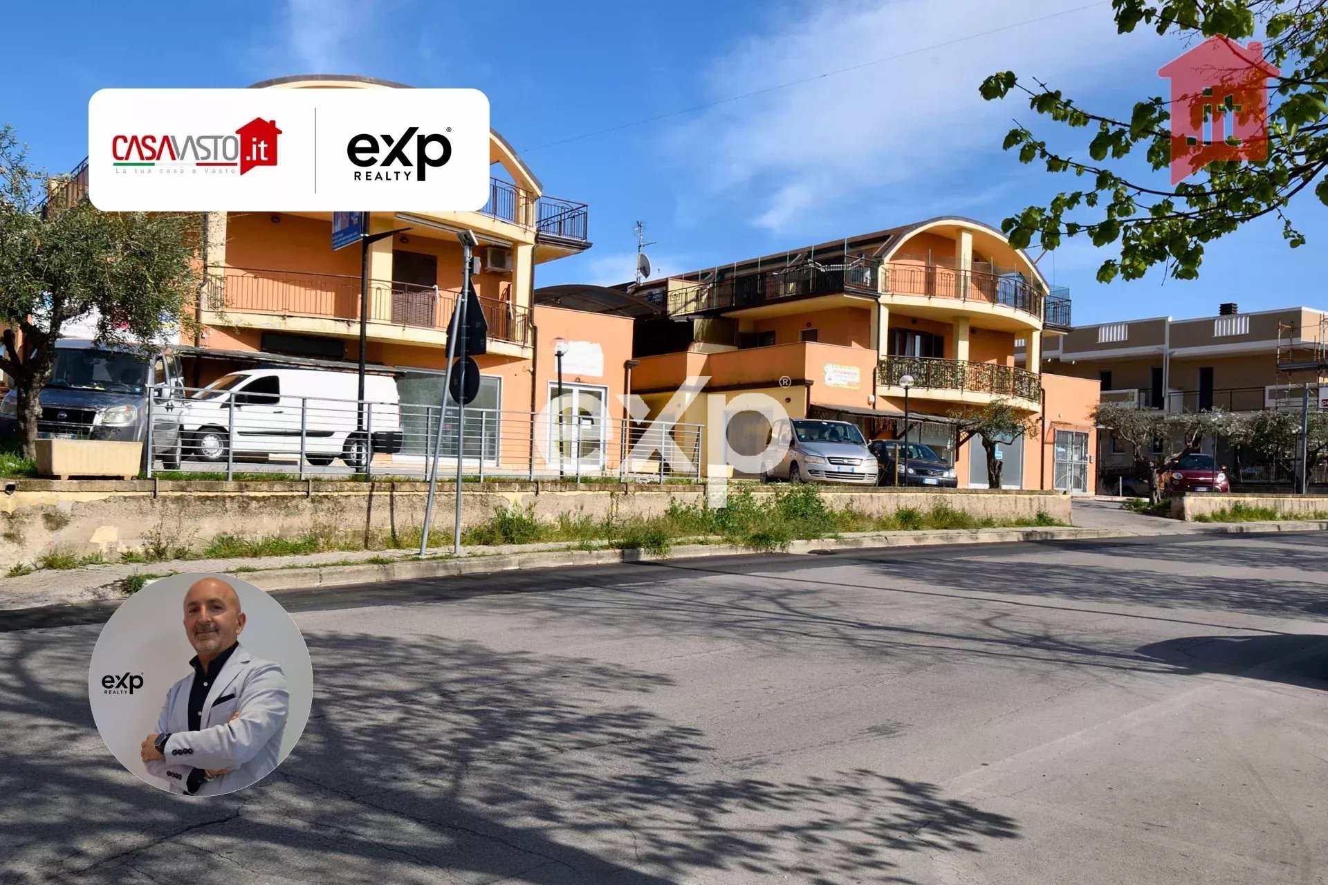Garage in complesso residenziale di Via Incoronata
