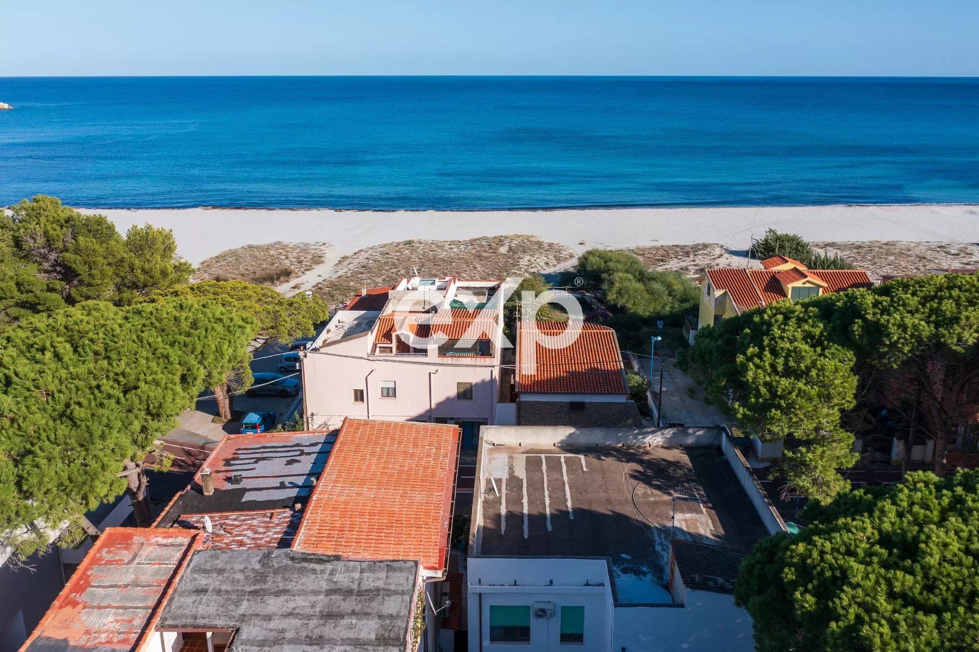 Trilocale a due passi dal mare, La Caletta