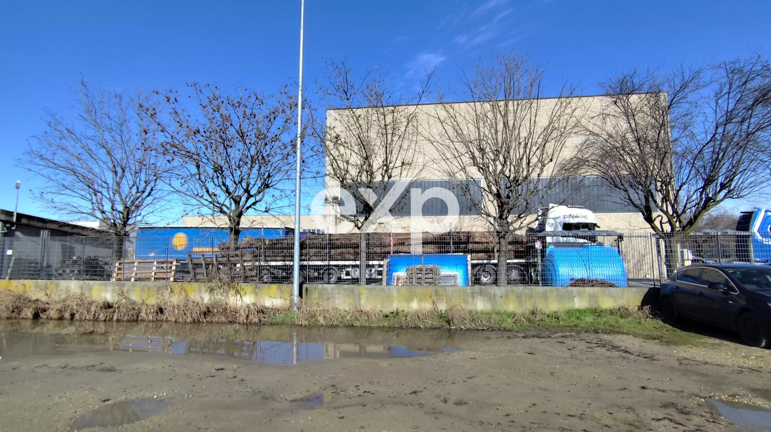 Capannone in Vendita ad Asti, Zona Industriale