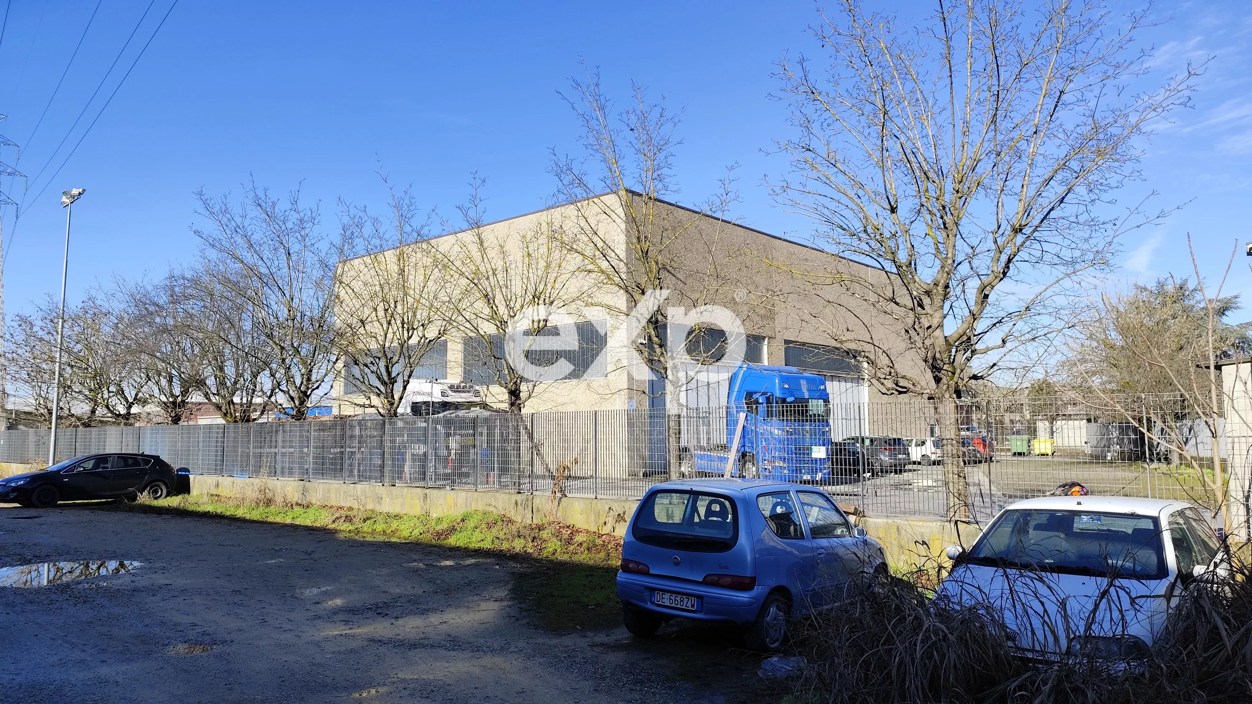 Capannone in Vendita ad Asti, Zona Industriale