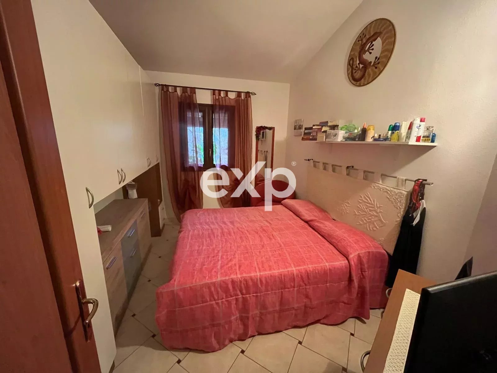 Villetta a schiera a pochi minuti da Porto Taverna – Ottimo investimento