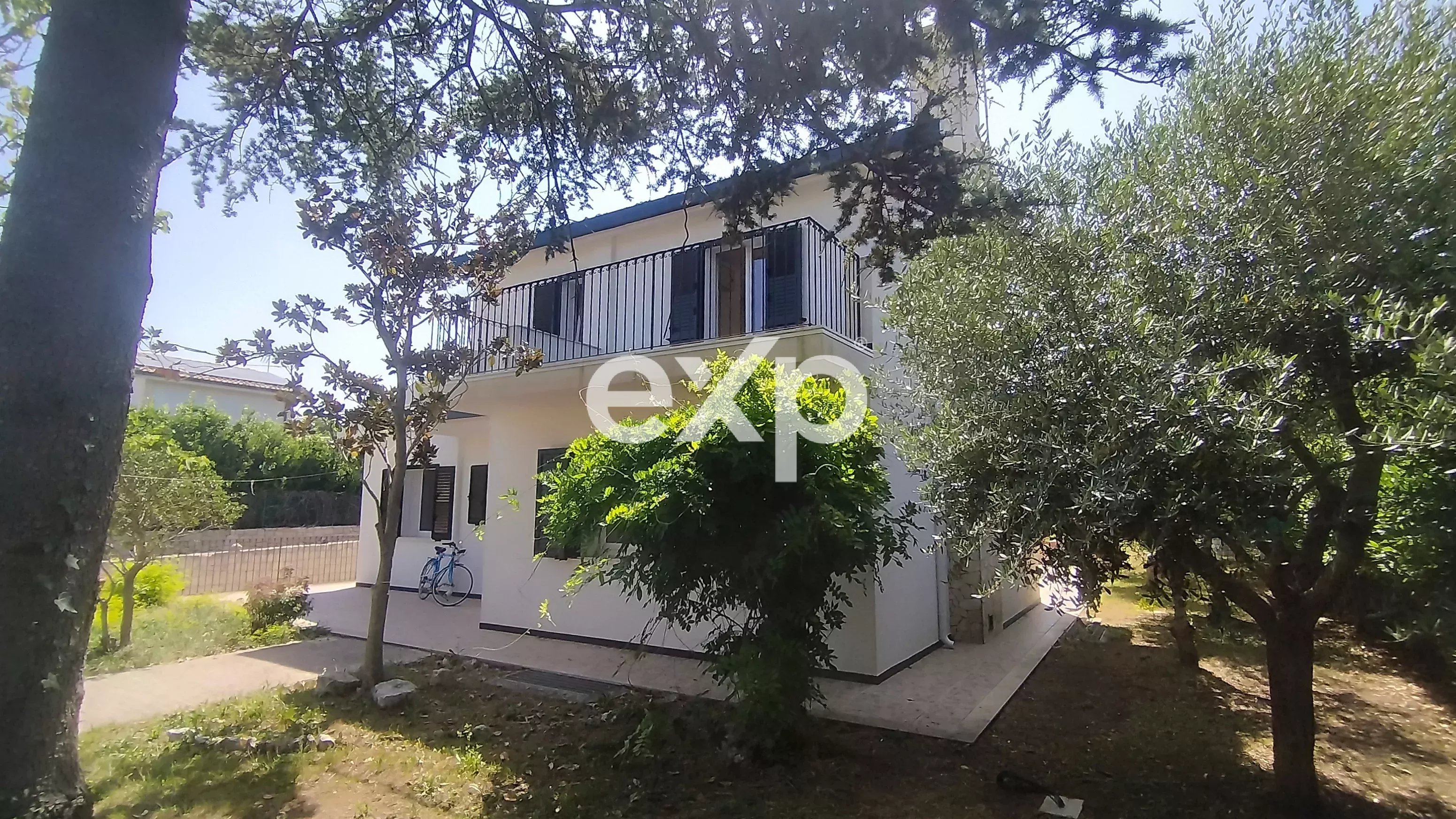 Elegante villa in zona residenziale