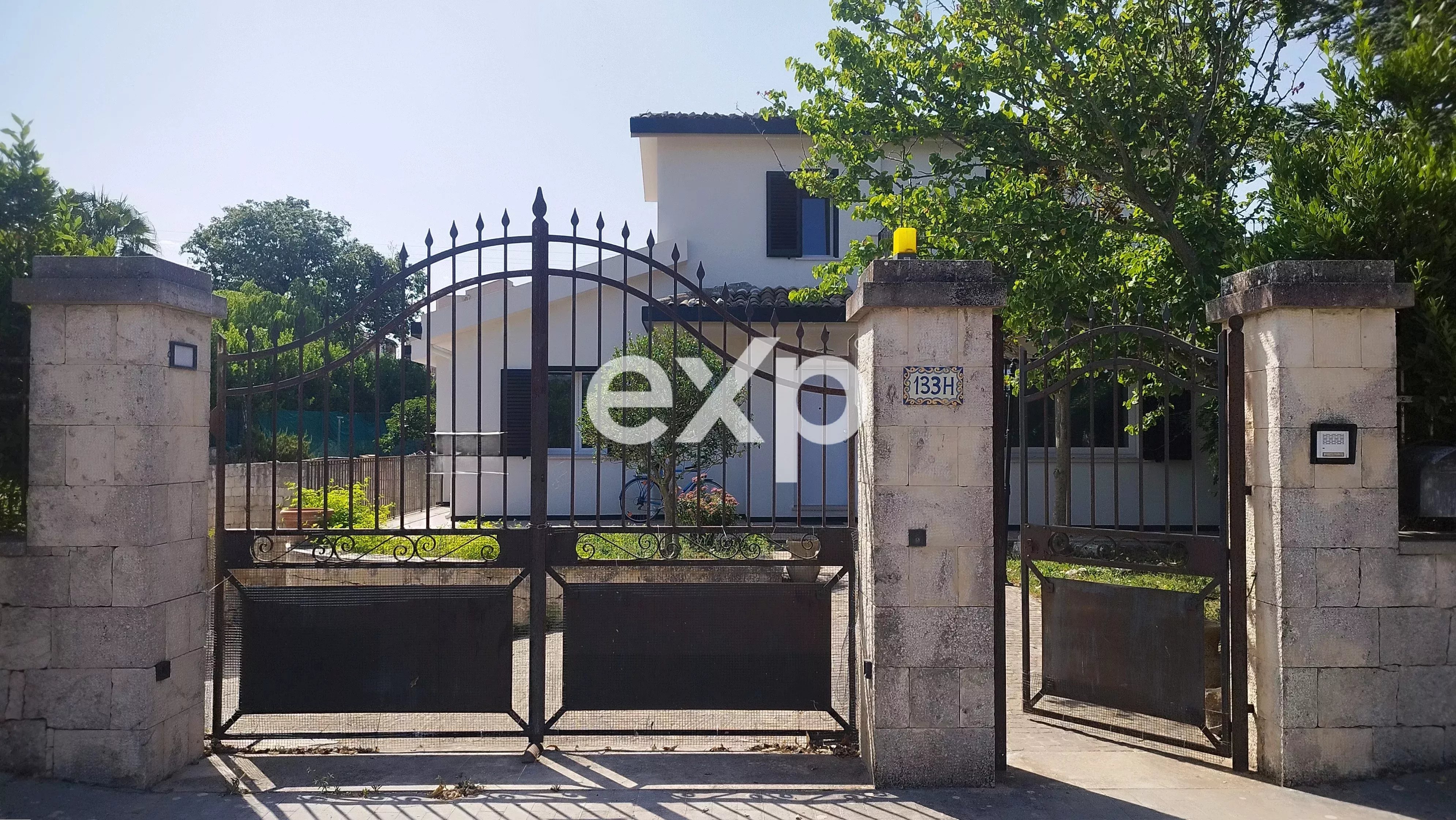 Elegante villa in zona residenziale