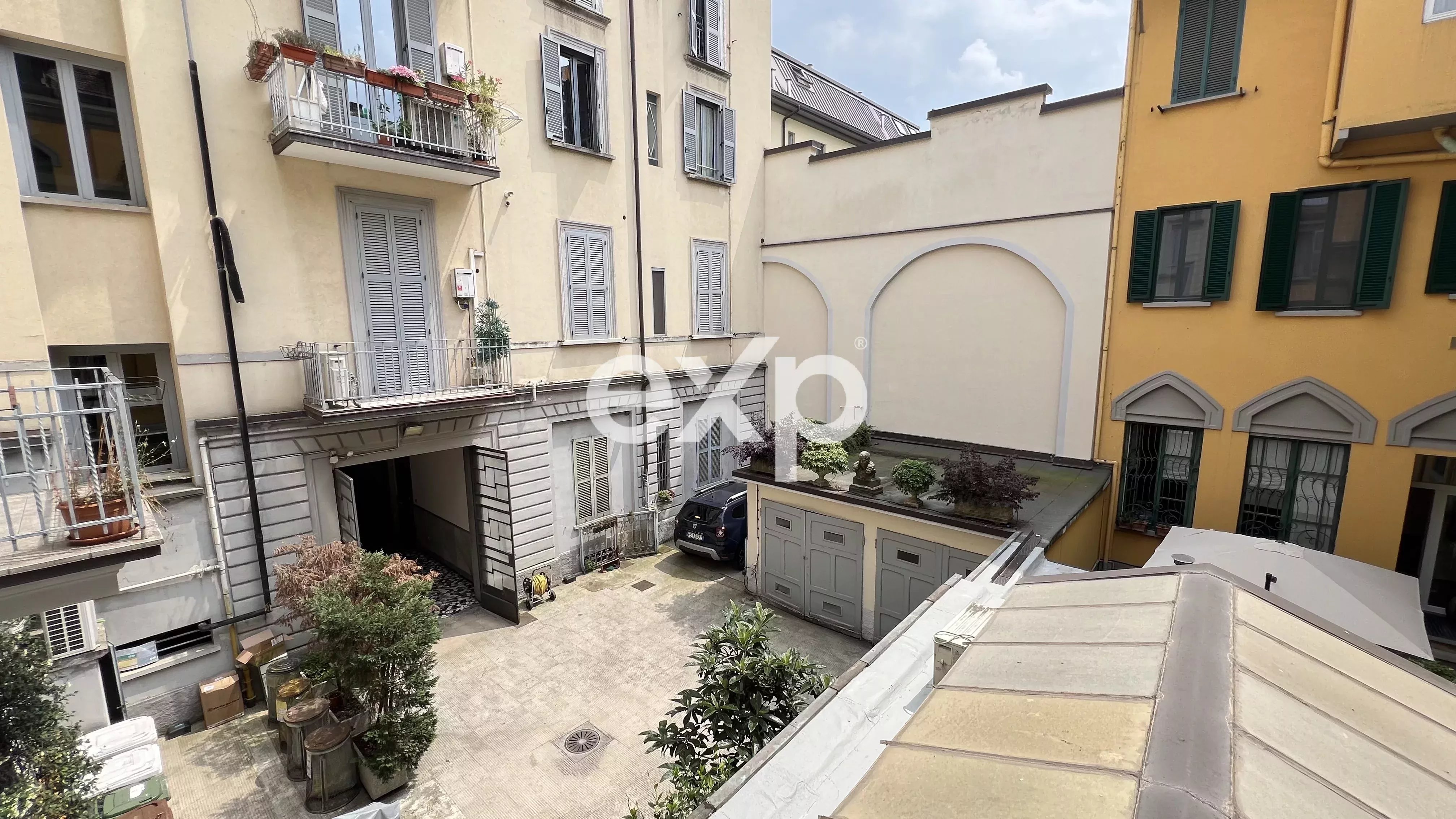 MM Pagano – Via Rasori Una casa indipendente nel cuore elegante di Milano