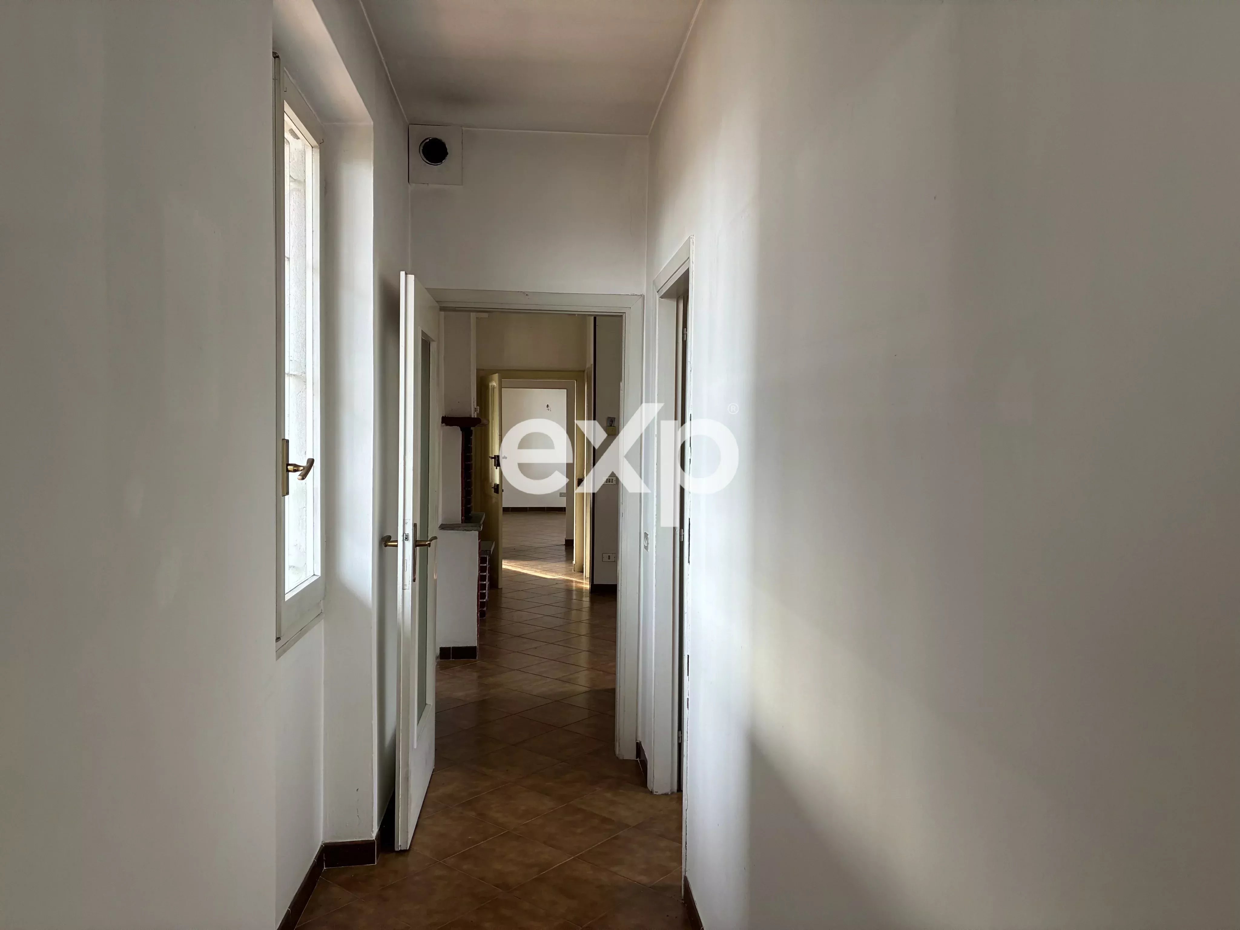 VENDESI CASA INDIPENDENTE SUL LAGO MAGGIORE - POSSIBILITÀ AFFITTO A RISCATTO