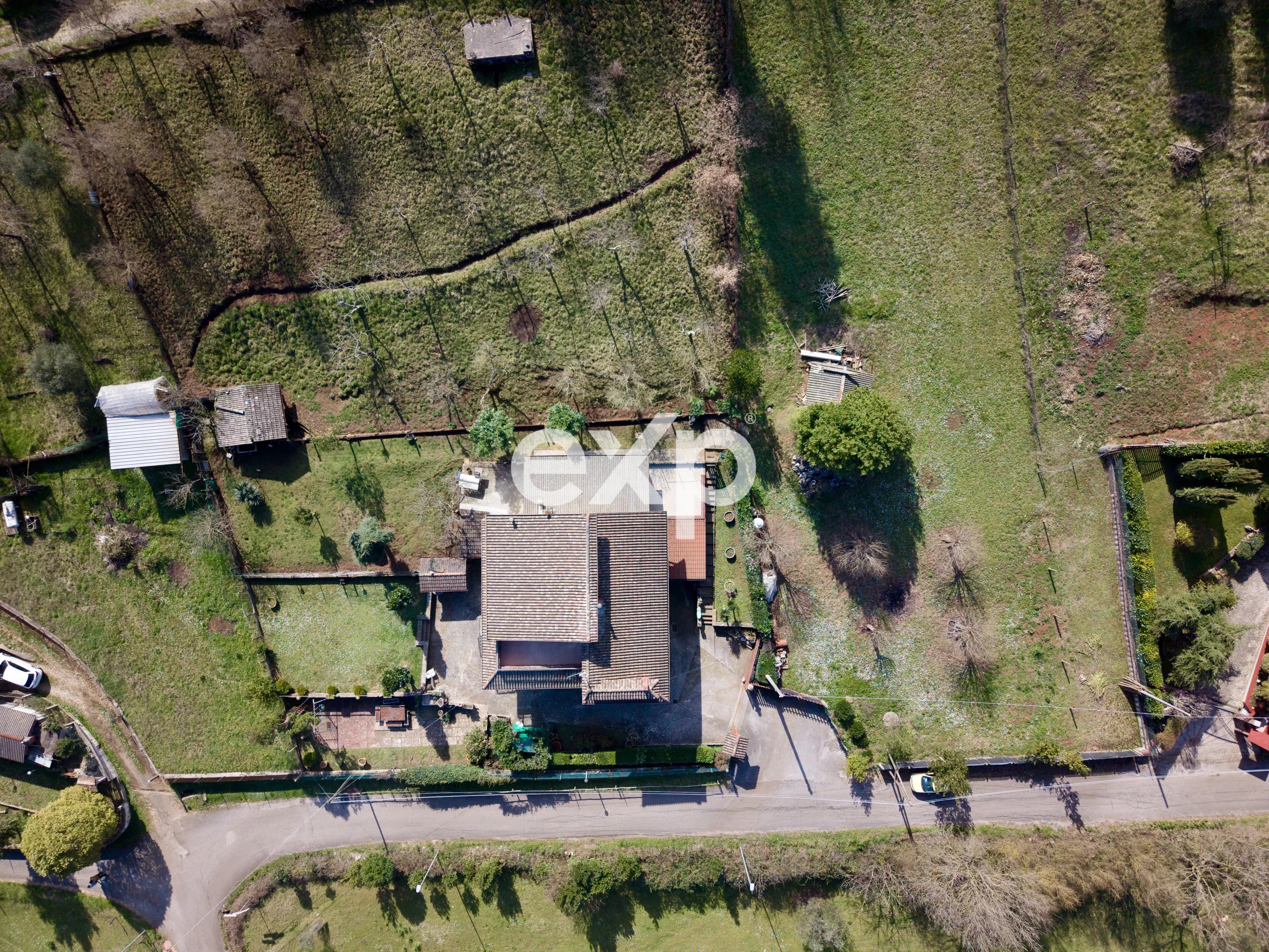 Casa indipendente con vista panoramica, giardino e terreno – Via Pedemontana, Ceccano