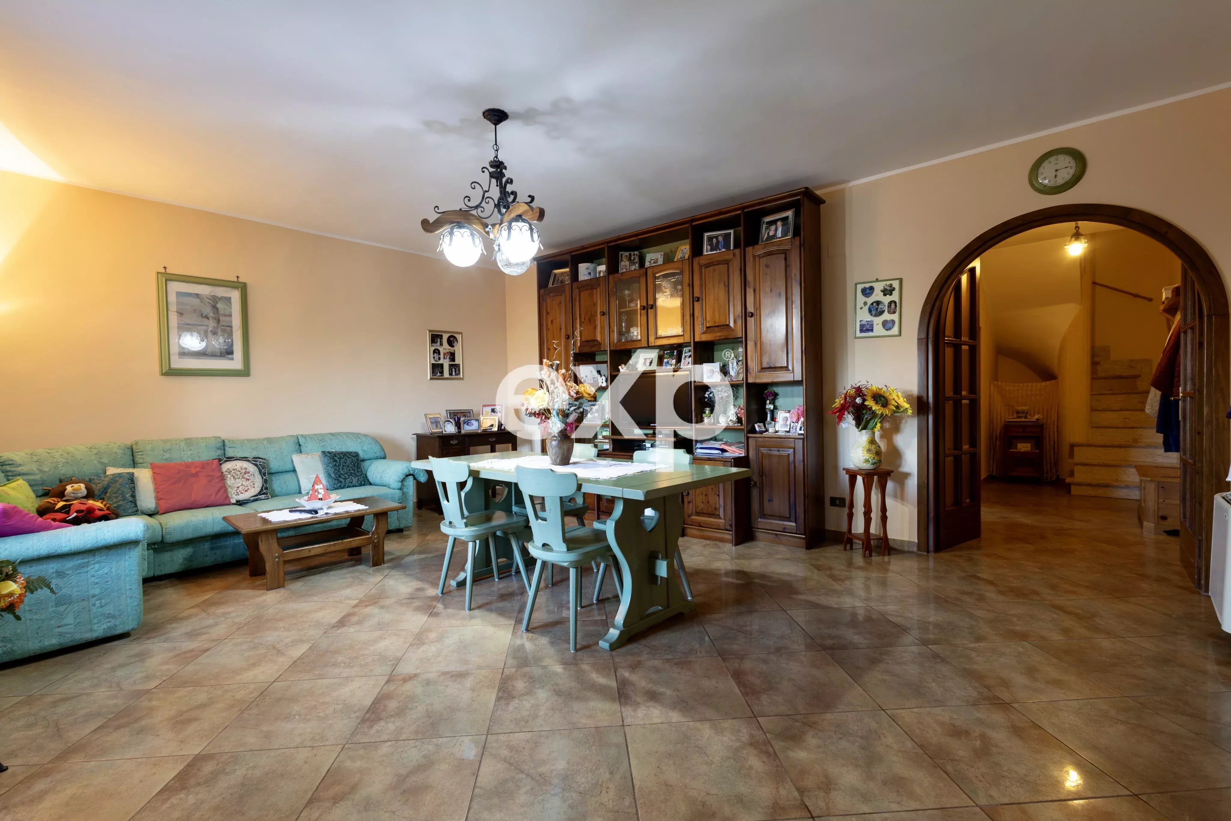 Casa indipendente con vista panoramica, giardino e terreno – Via Pedemontana, Ceccano