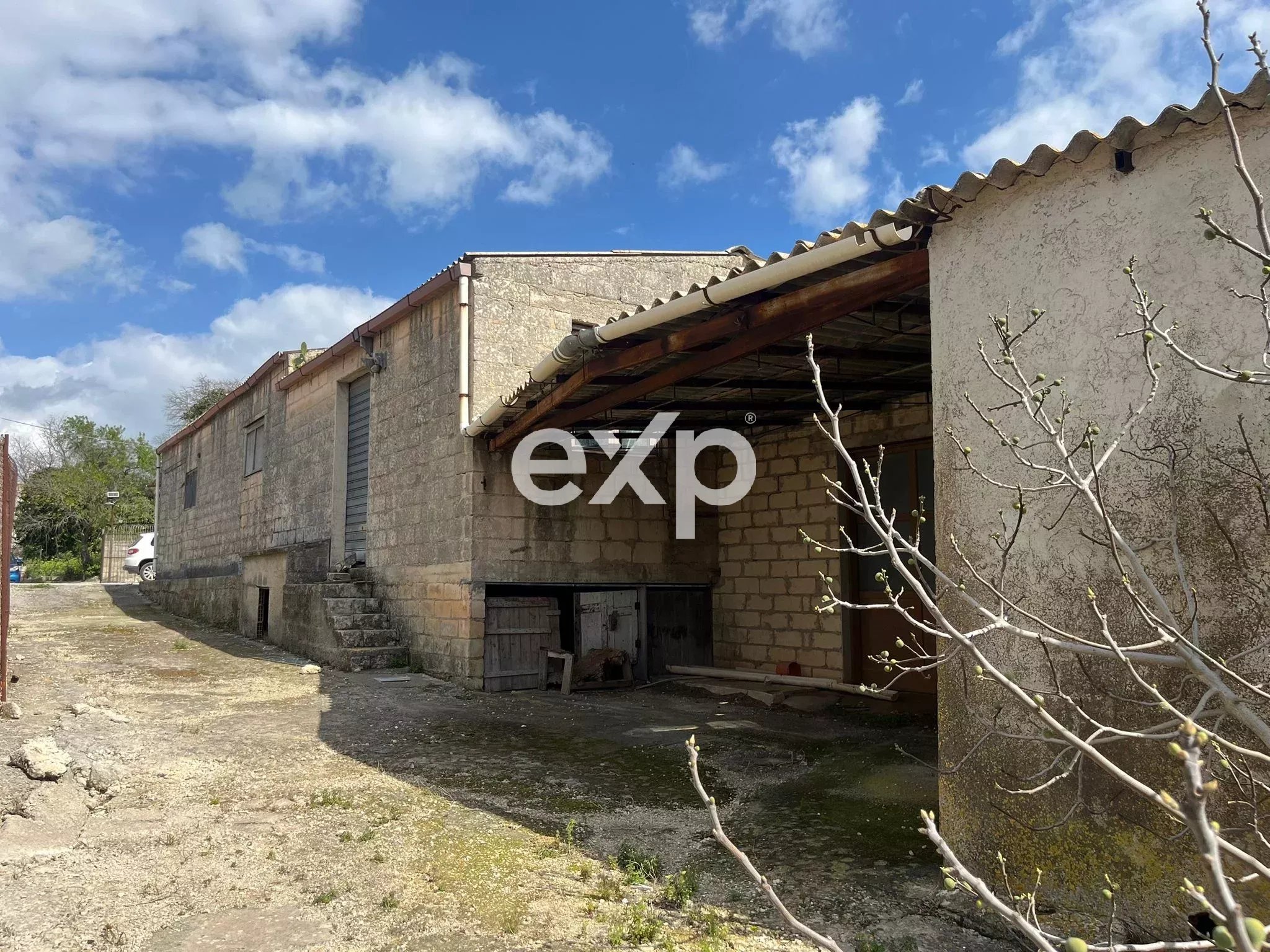 Ampia proprietà panoramica da ristrutturare a Modica Alta