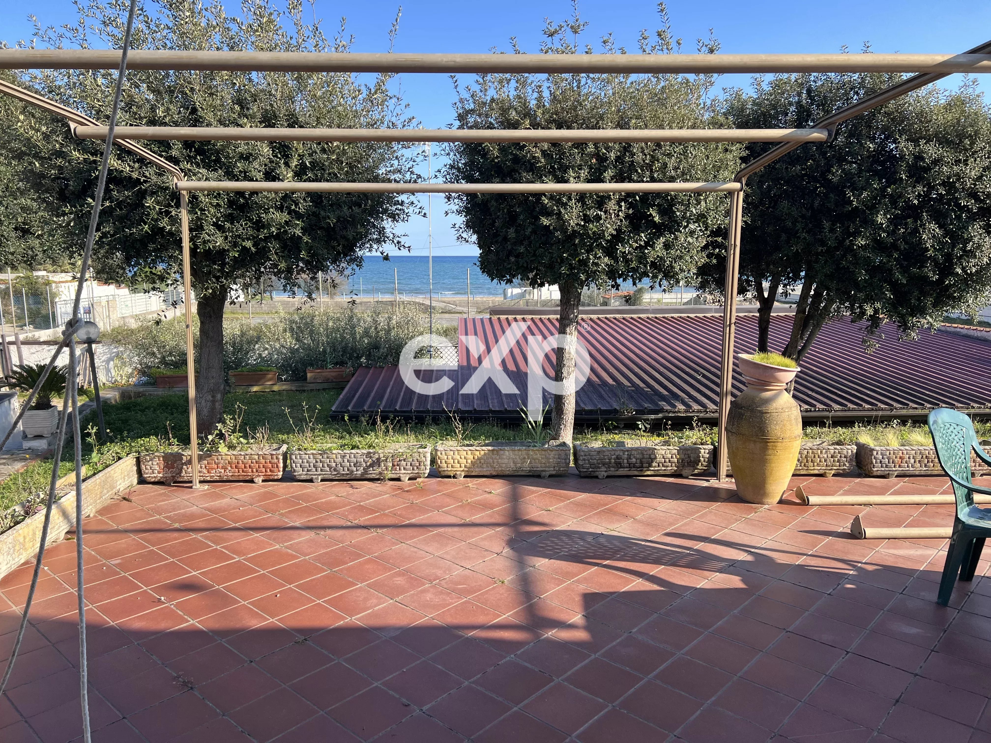 Casa in vendita a Terracina, Via San Felice Circeo, 04019 Terracina, 237 m²