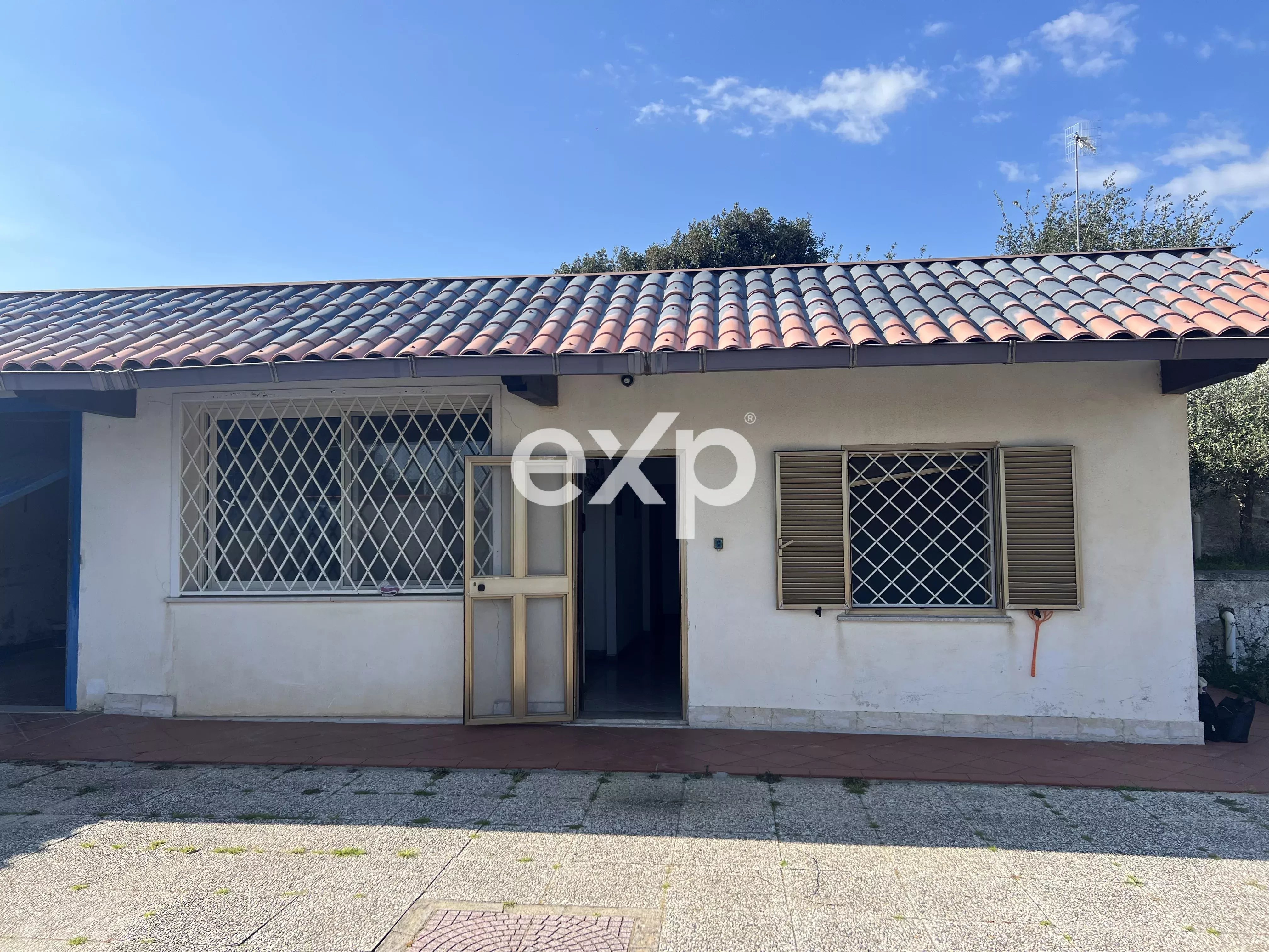 Casa in vendita a Terracina, Via San Felice Circeo, 04019 Terracina, 237 m²
