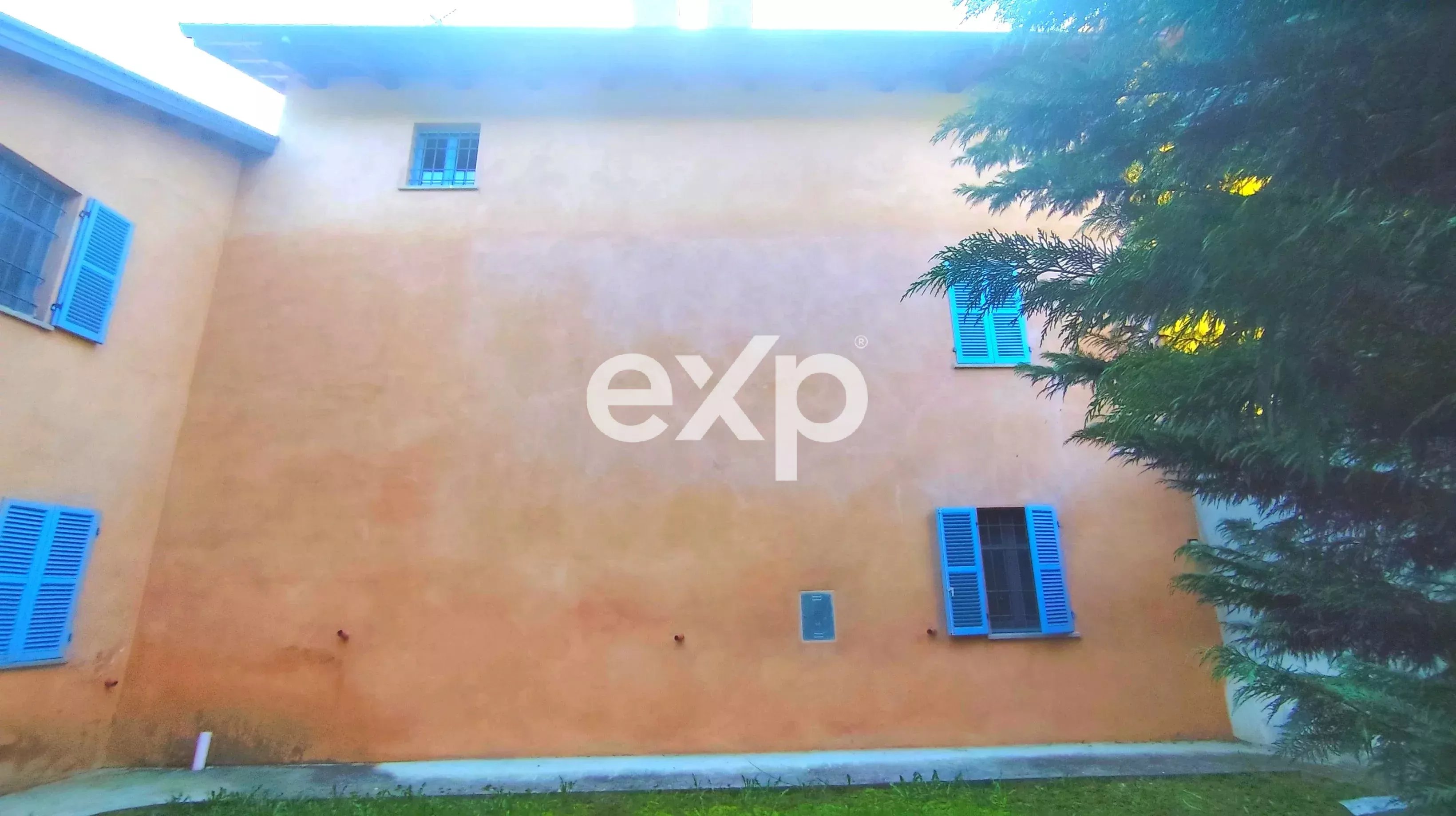 Affascinante Cascinale a Villafranca d'Asti