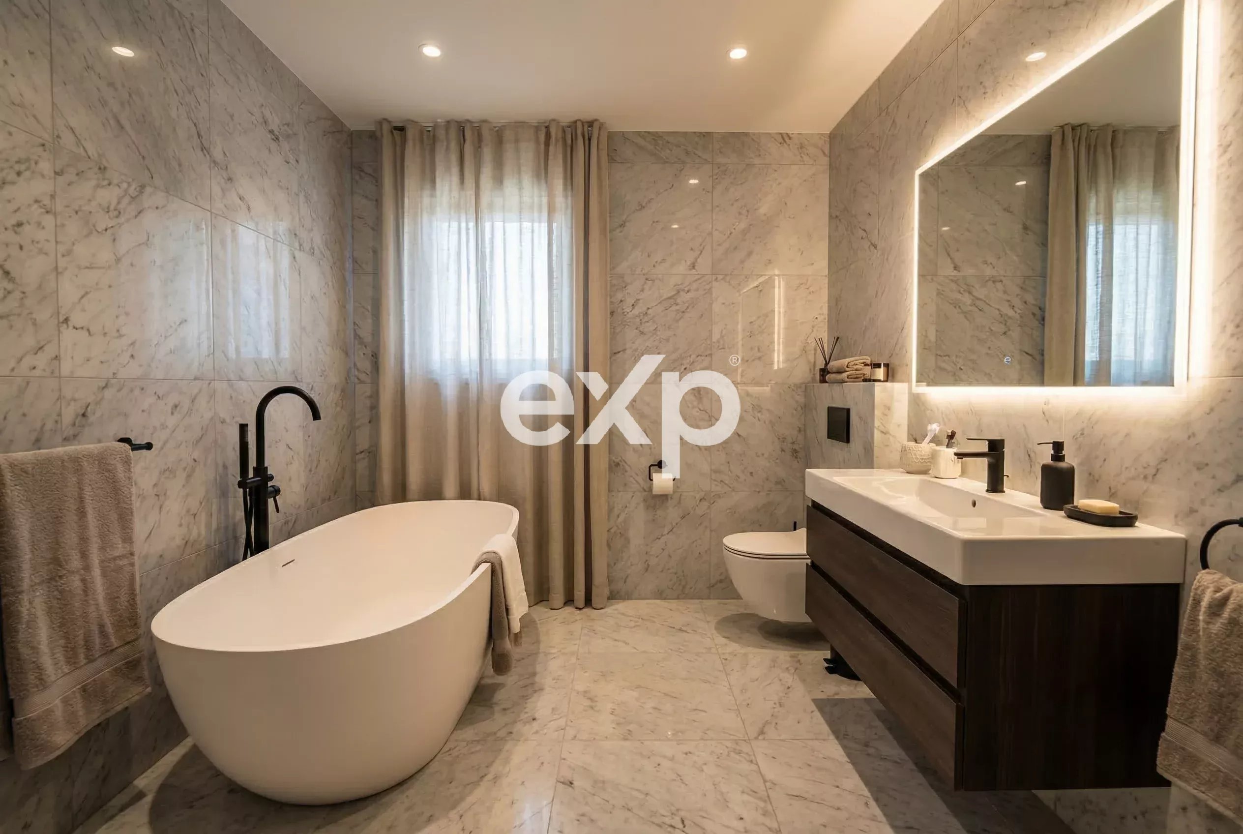 TRILOCALE COMPLETAMENTE RISTRUTTURATO CON TERRAZZINO – COMO, VIA VILLINI 4