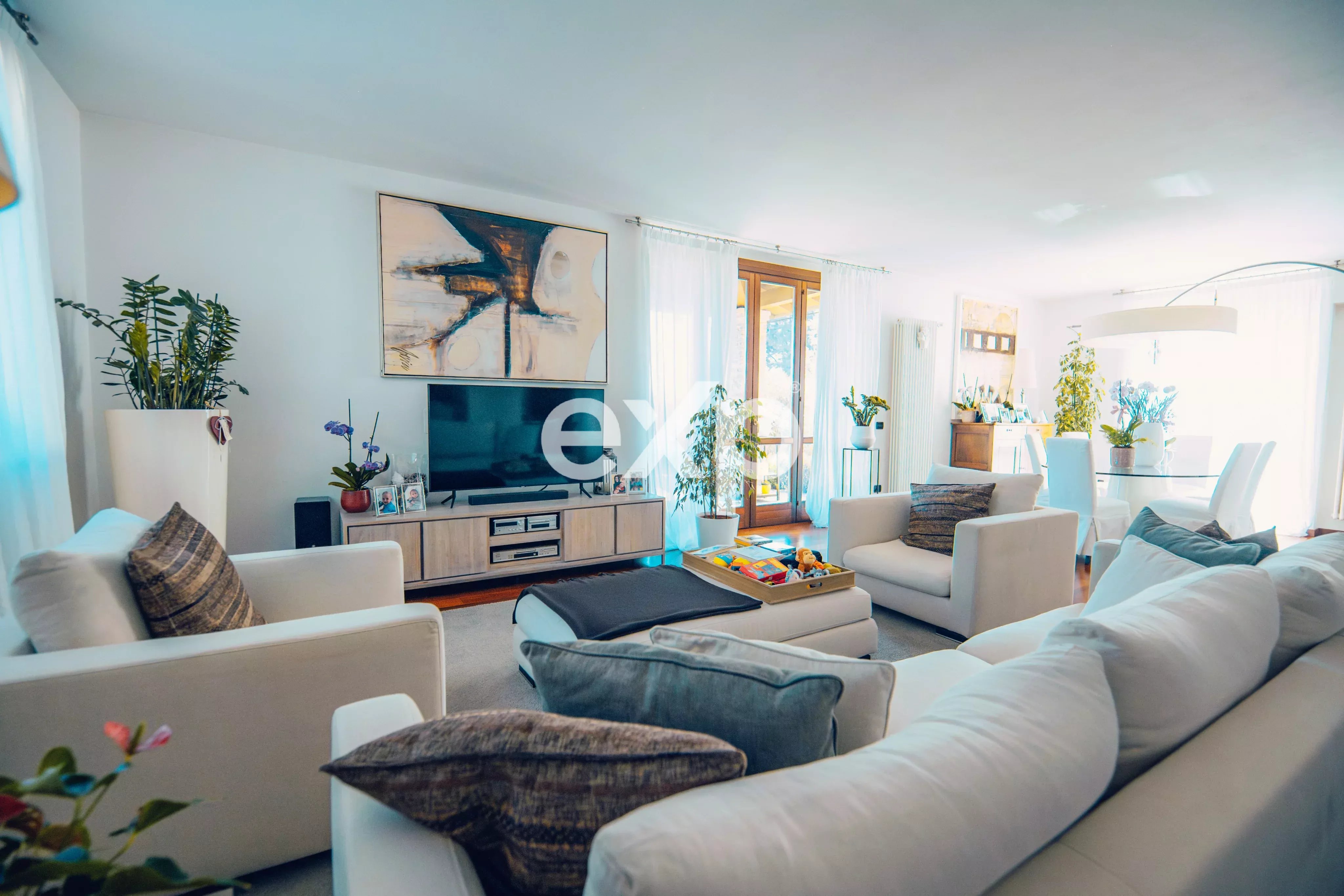 Casa in vendita a Montano Lucino, Via I Maggio, 13, 22070 Montano Lucino, 300 m²